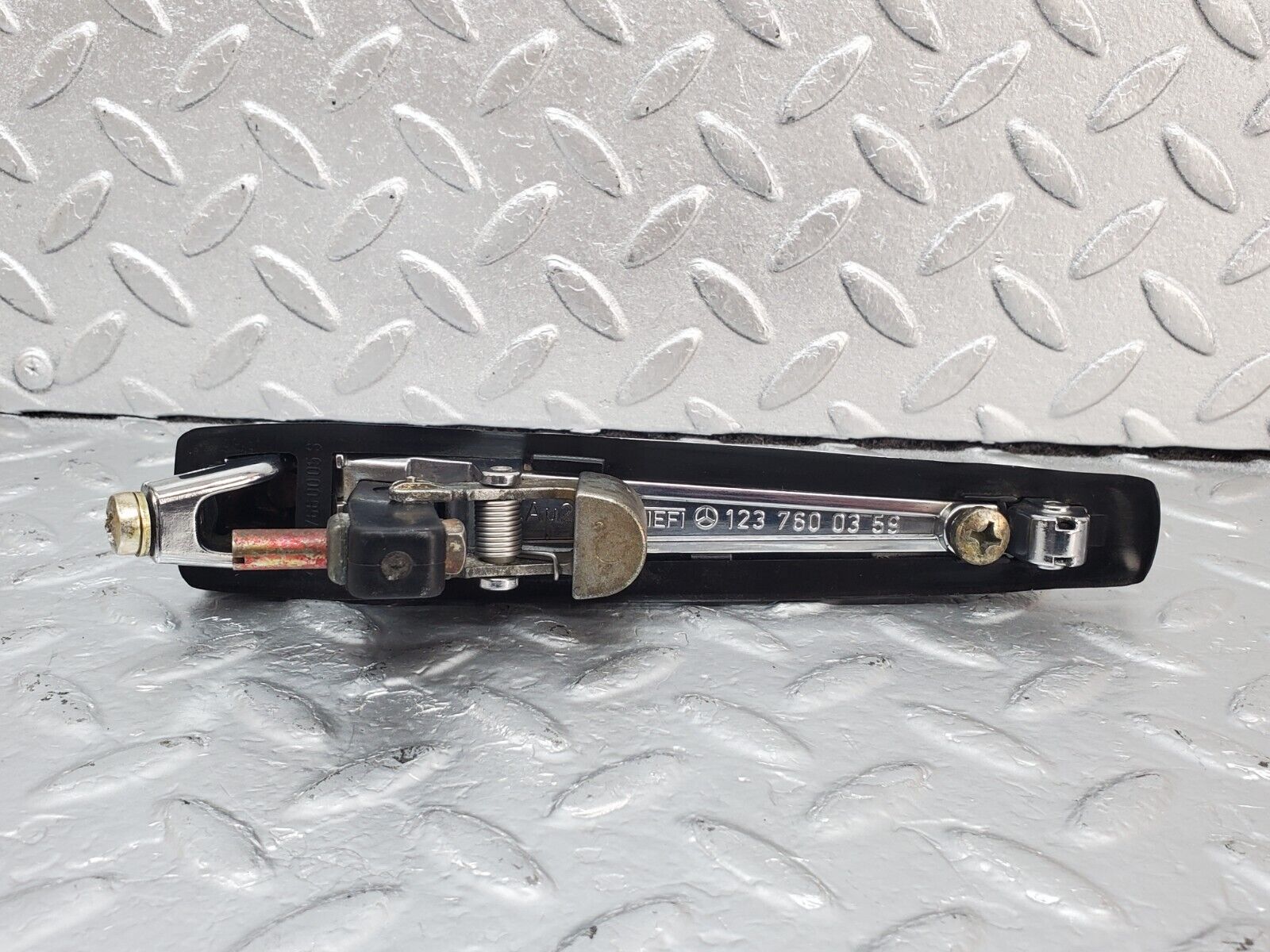 44394 Mercedes-Benz W123 280E Rear Left Exterior Door Handle 1237600359