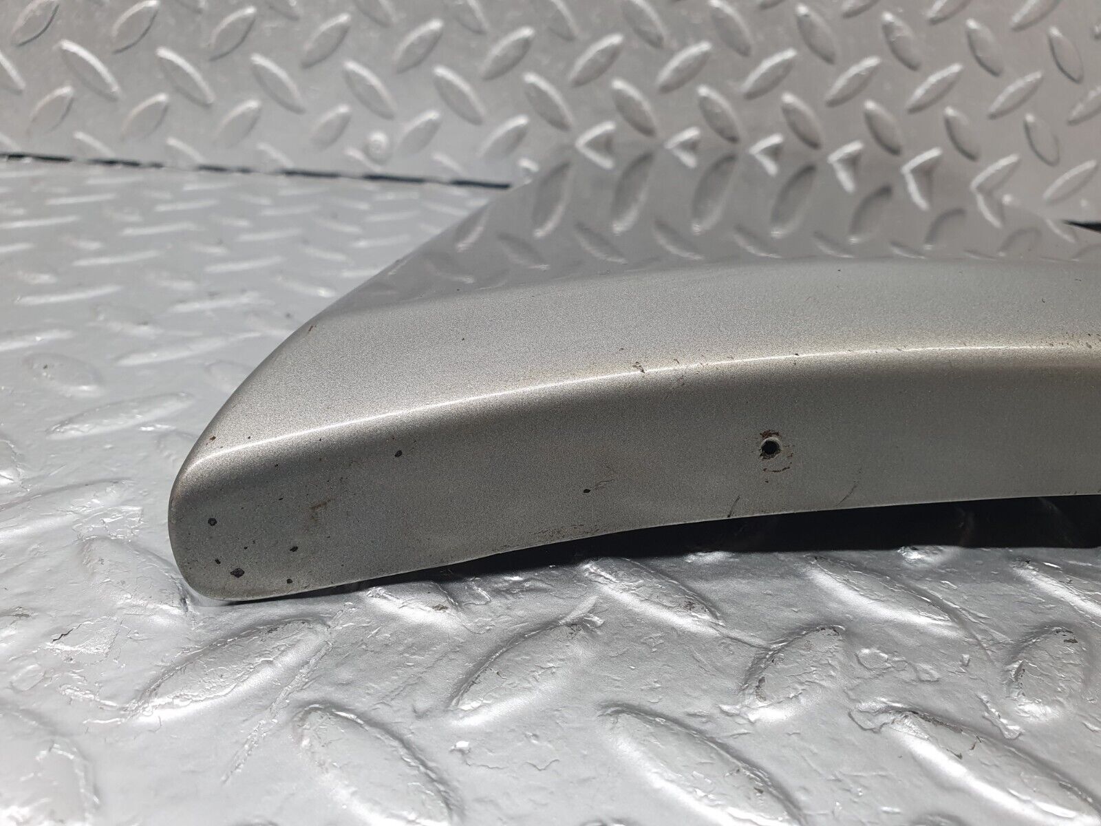 42732 Mercedes-Benz W201 190 2.0L Front Left Fender Wing Moulding Trim 2016905340