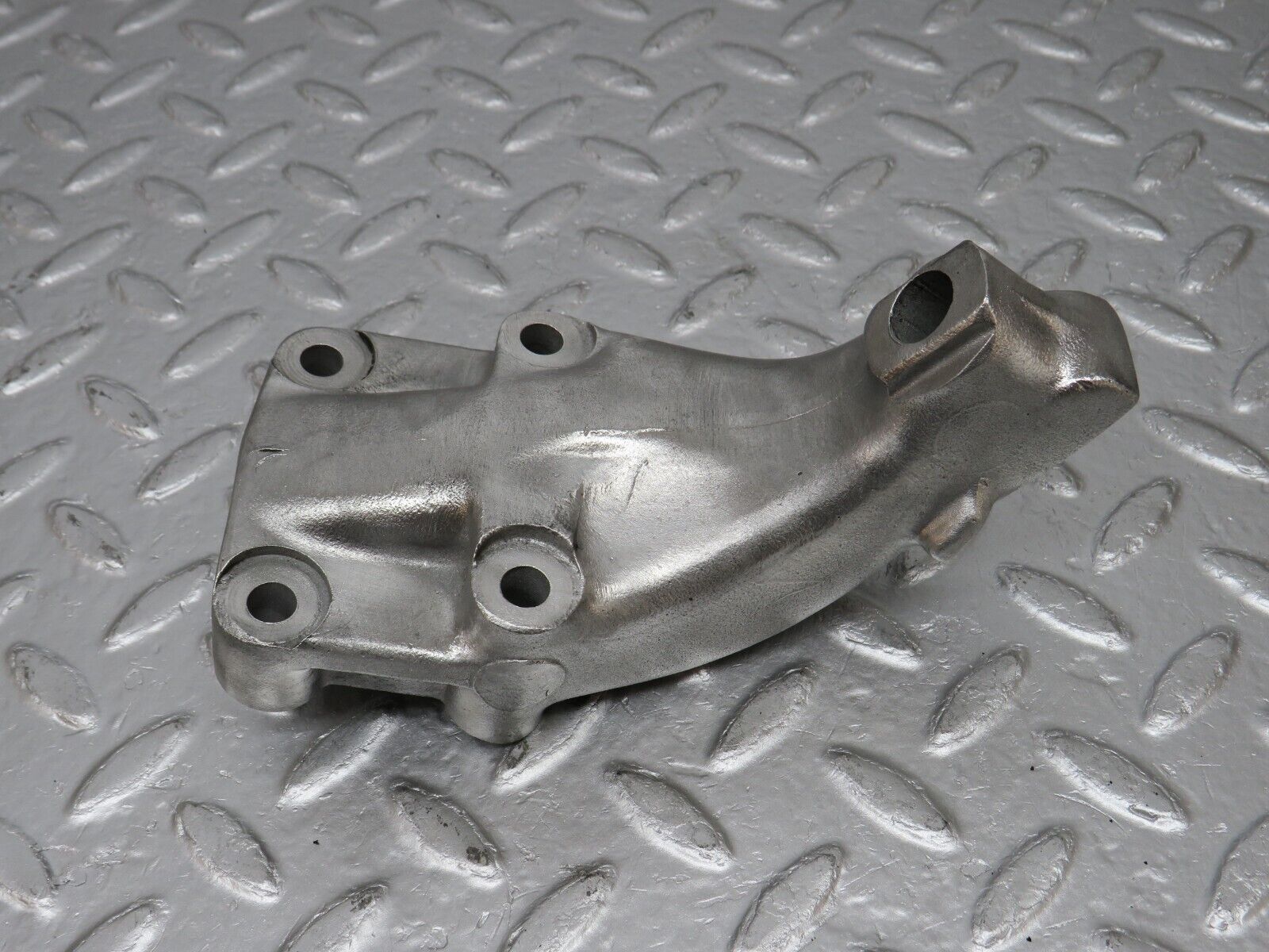 33556 Mercedes-Benz C107 R107 Engine Mount Bracket Left Side 1162232204