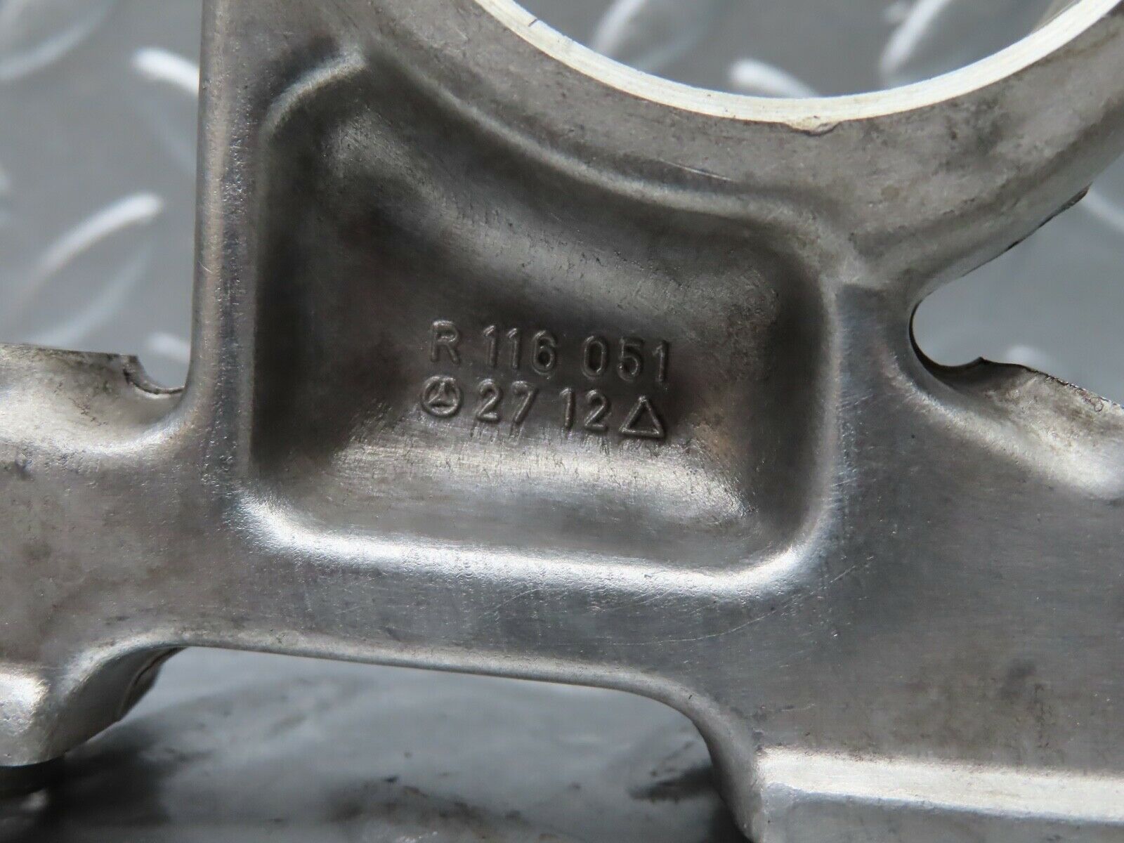 20644 Mercedes-Benz R107 450SL Camshaft Tower Bearing 1160512712