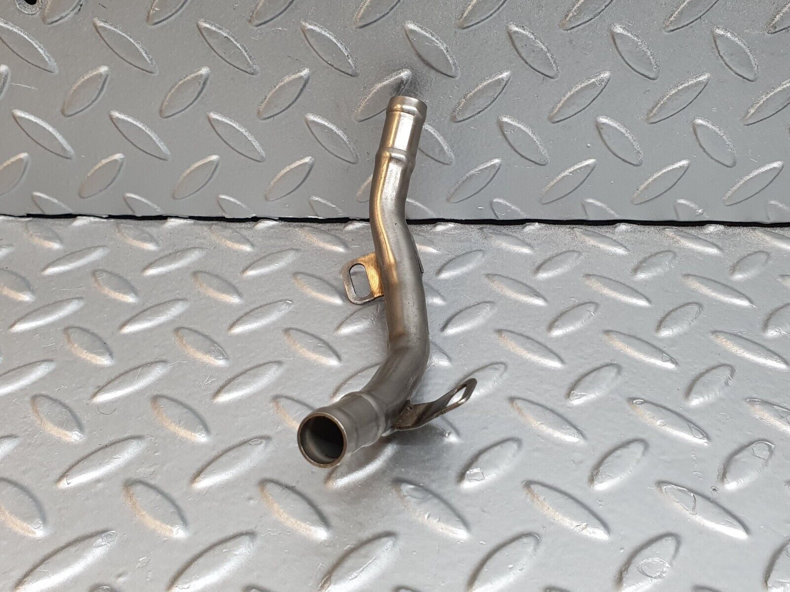 41980 Mercedes-Benz W202 C200 Cooling Hose Pipe