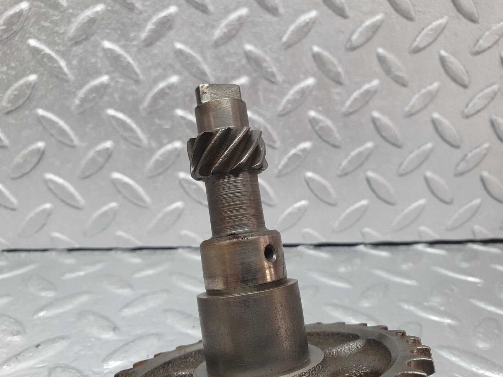 43692 Mercedes-Benz C126 380SEC Coupe Camshaft Intermediate Timing Gear 1161570414