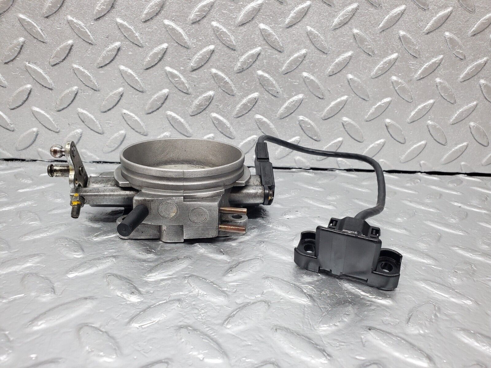 45089 Mercedes-Benz R129 300SL Coupe Throttle Body Valve 0021402053 0065451824