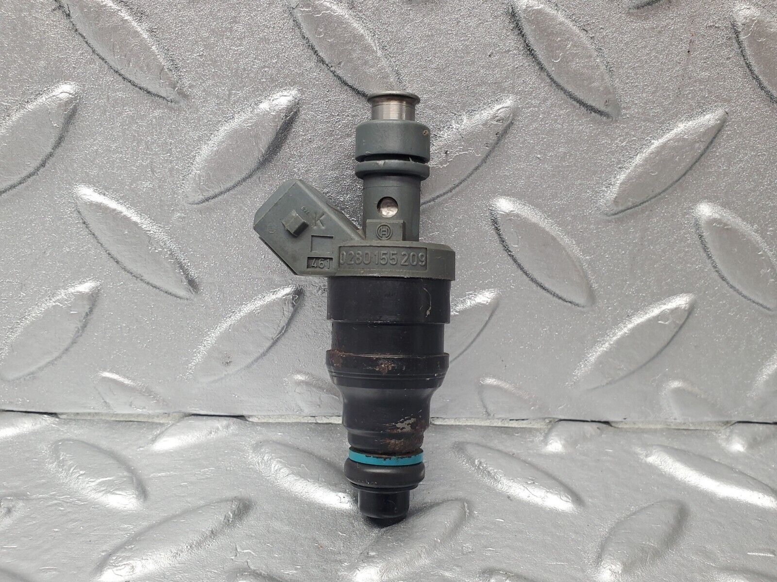 46245 Mercedes-Benz W124 280E Fuel Injector Bosch 0280155209 0000787323