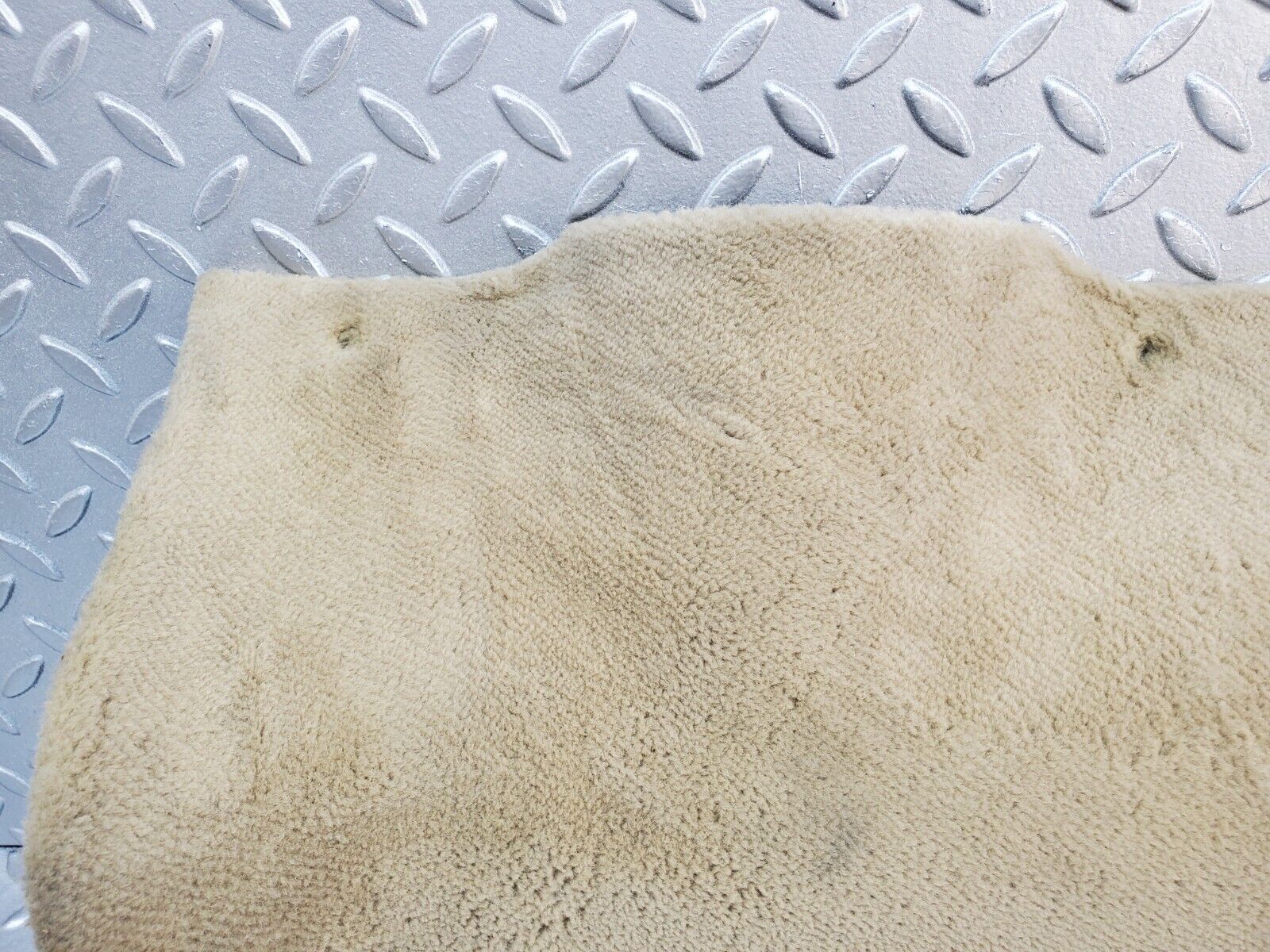 45691 Mercedes-Benz W126 420SE Under Dash Panel Right Beige 1268305244 1268307044