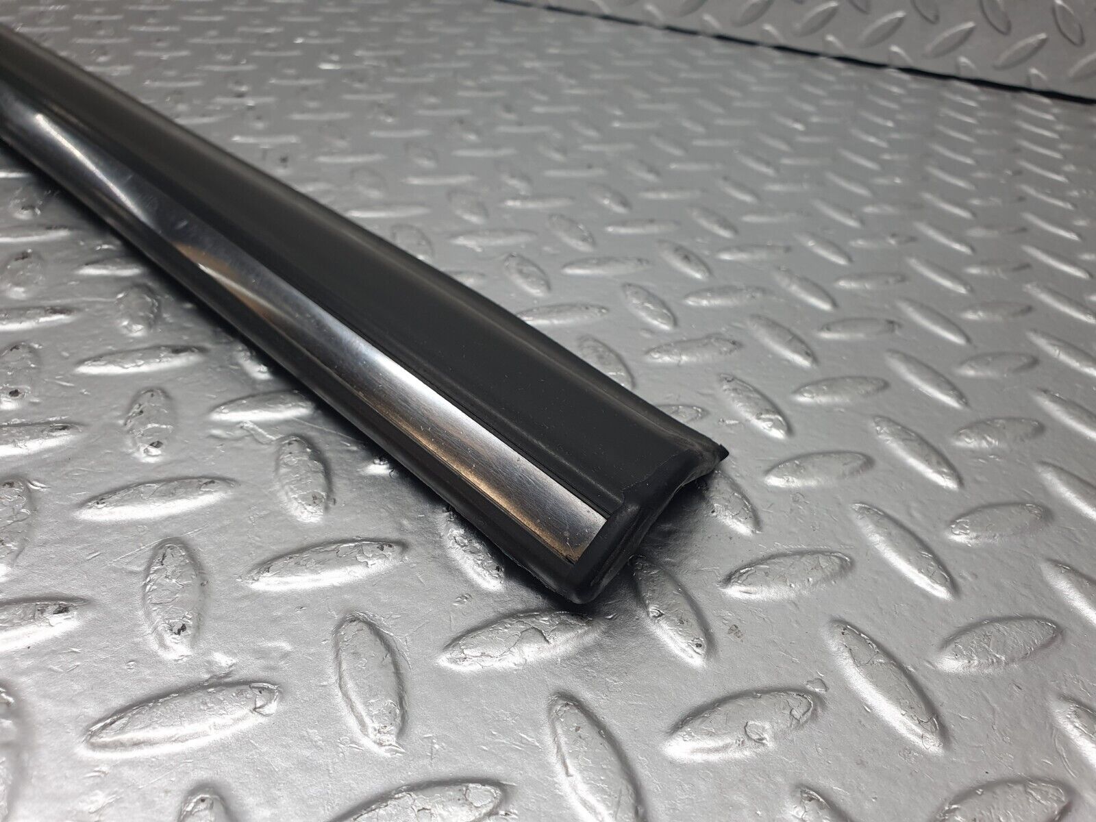 43921 Mercedes-Benz C123 230CE Coupe Right Door Lower Moulding Trim 1236903480