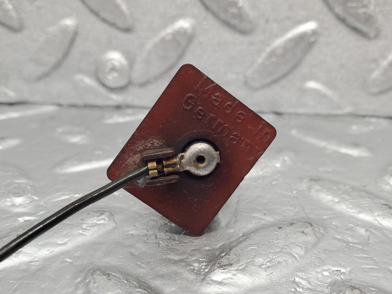 46276 Mercedes-Benz W126 420SE Oil Level Sensor Hella 1265420817