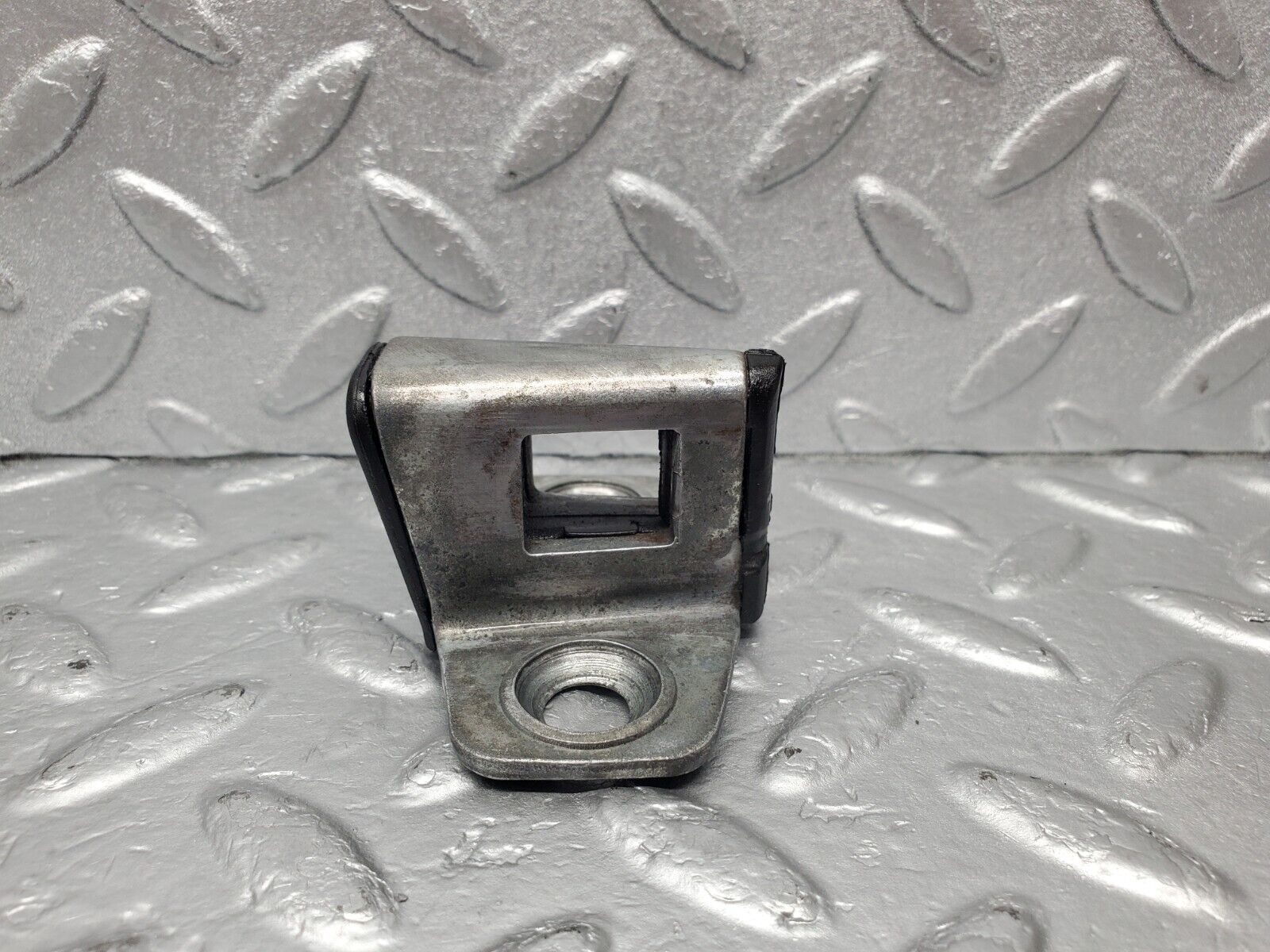 47006 Mercedes-Benz R129 320SL Coupe Door Lock Latch