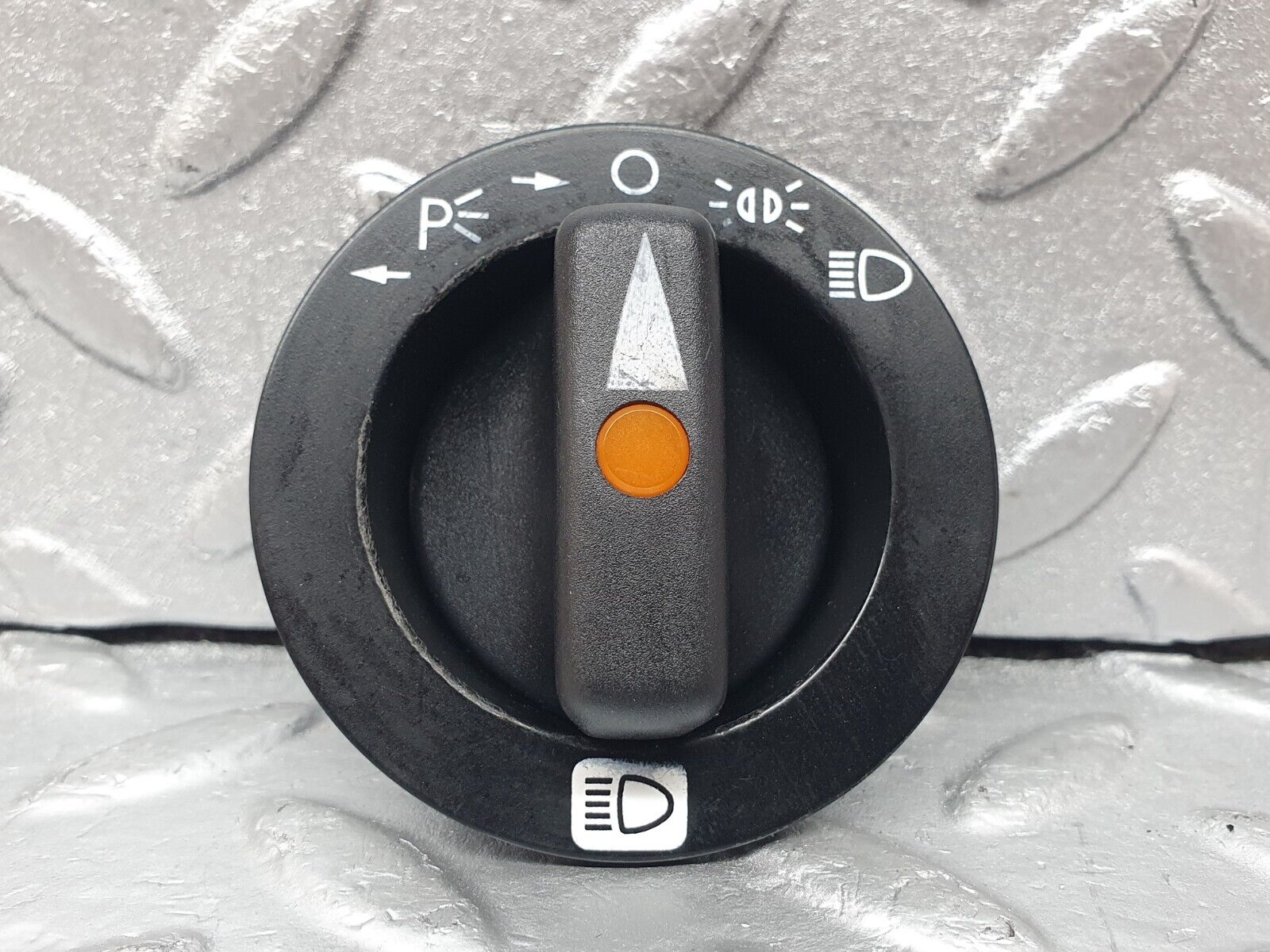 44087 Mercedes-Benz C123 230CE Coupe Headlight Switch Knob 1075450530