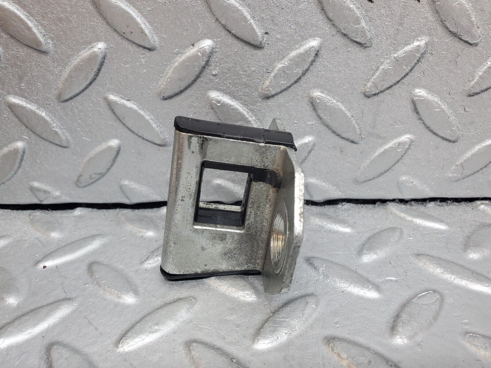 44786 Mercedes-Benz W124 220E Door Lock Latch