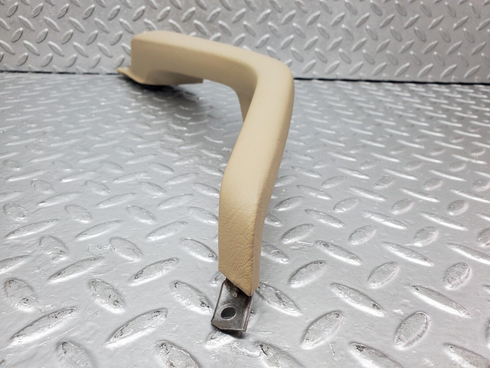 45613 Mercedes-Benz W126 420SE Rear Right Interior Door Handle Beige 1269701201