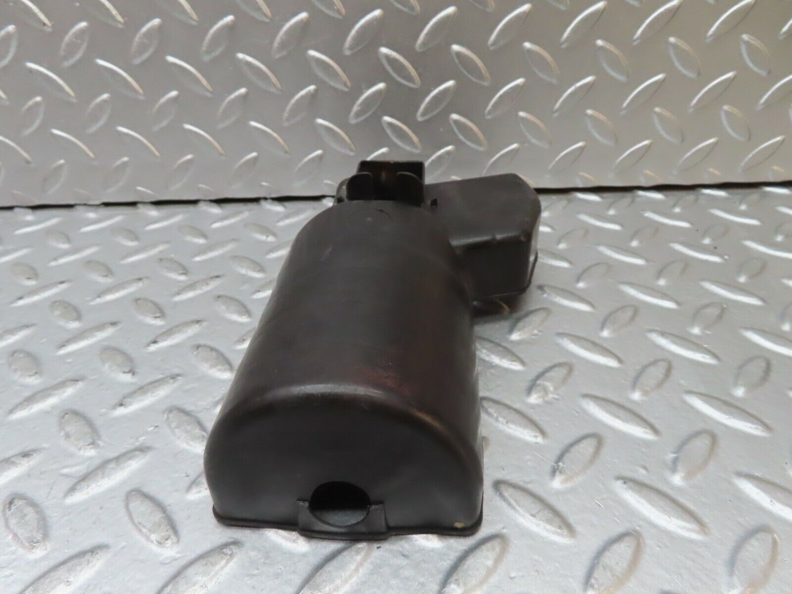 20577 Mercedes-Benz R107 450SL Wiper Motor Cover 1390591012