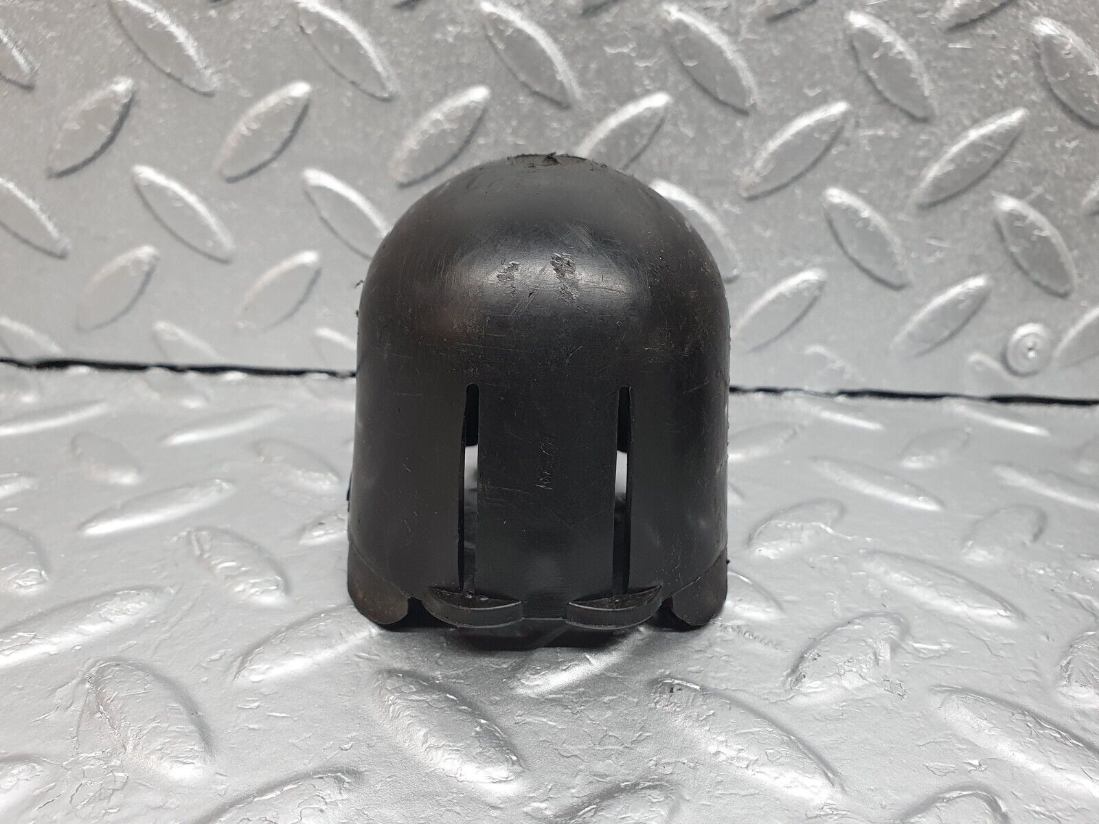 43092 Mercedes-Benz W108 280SE Rear Shock Absorber Top Plastic Cap 2X