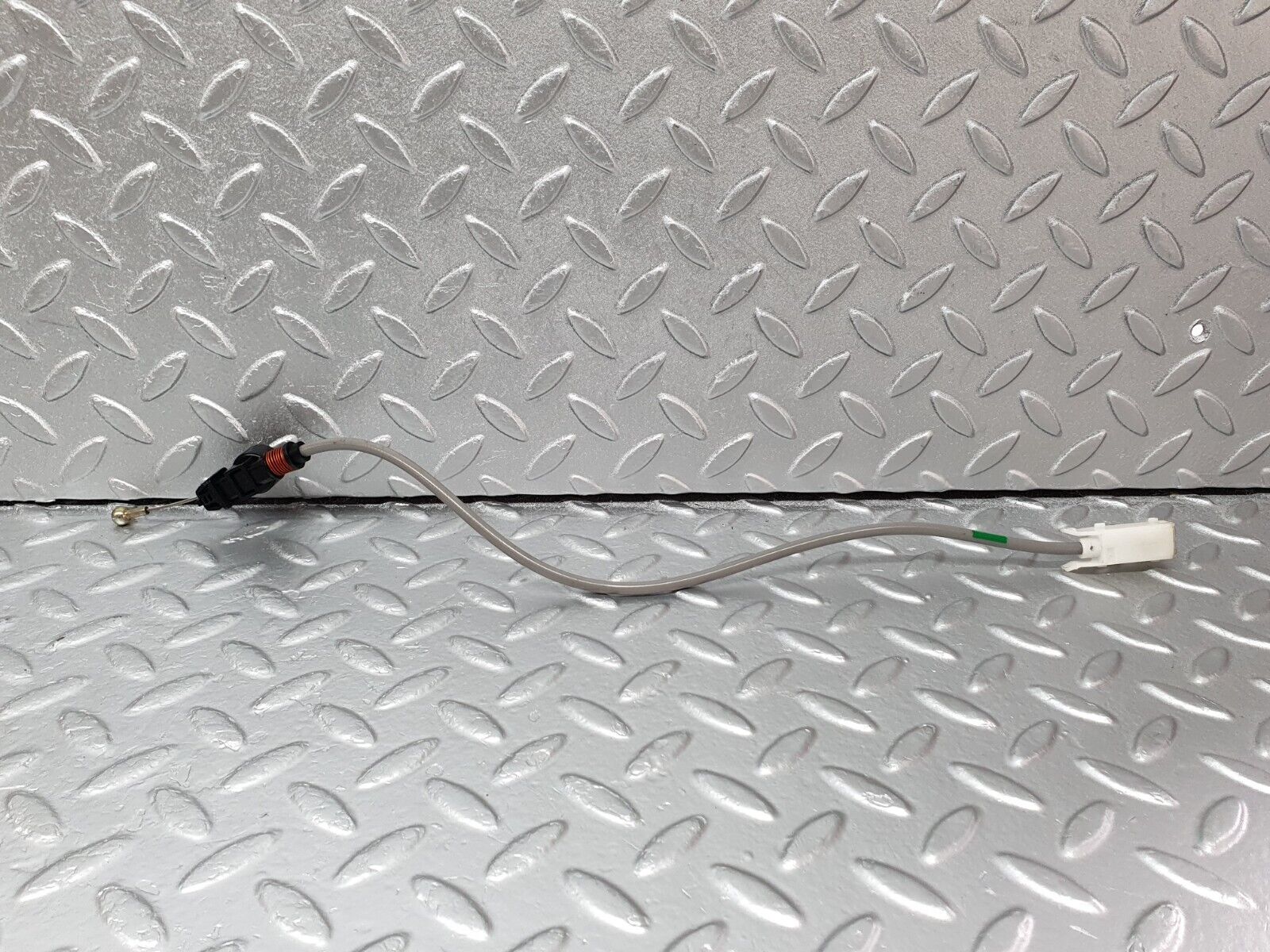 42126 Mercedes-Benz W202 C200 Control Cable Parking Interlock 2082900385