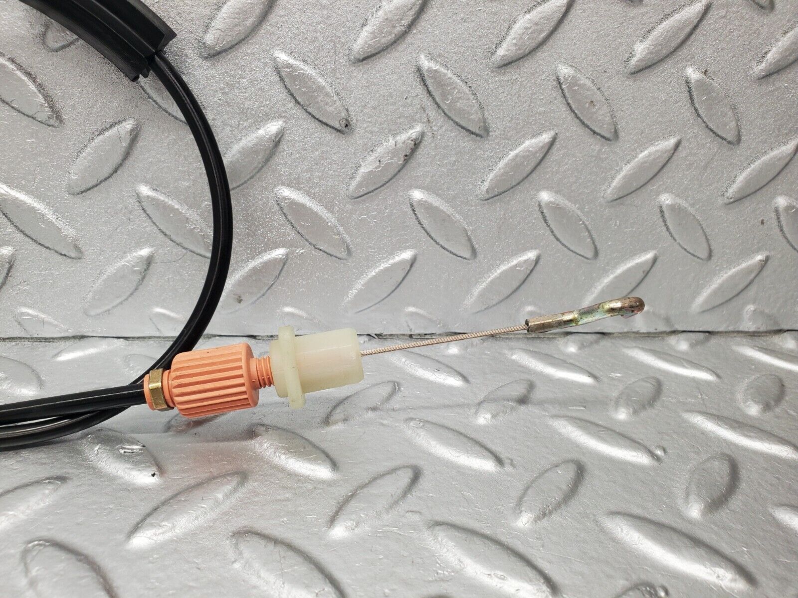 46952 Mercedes-Benz R129 320SL Coupe Door Lock Cable