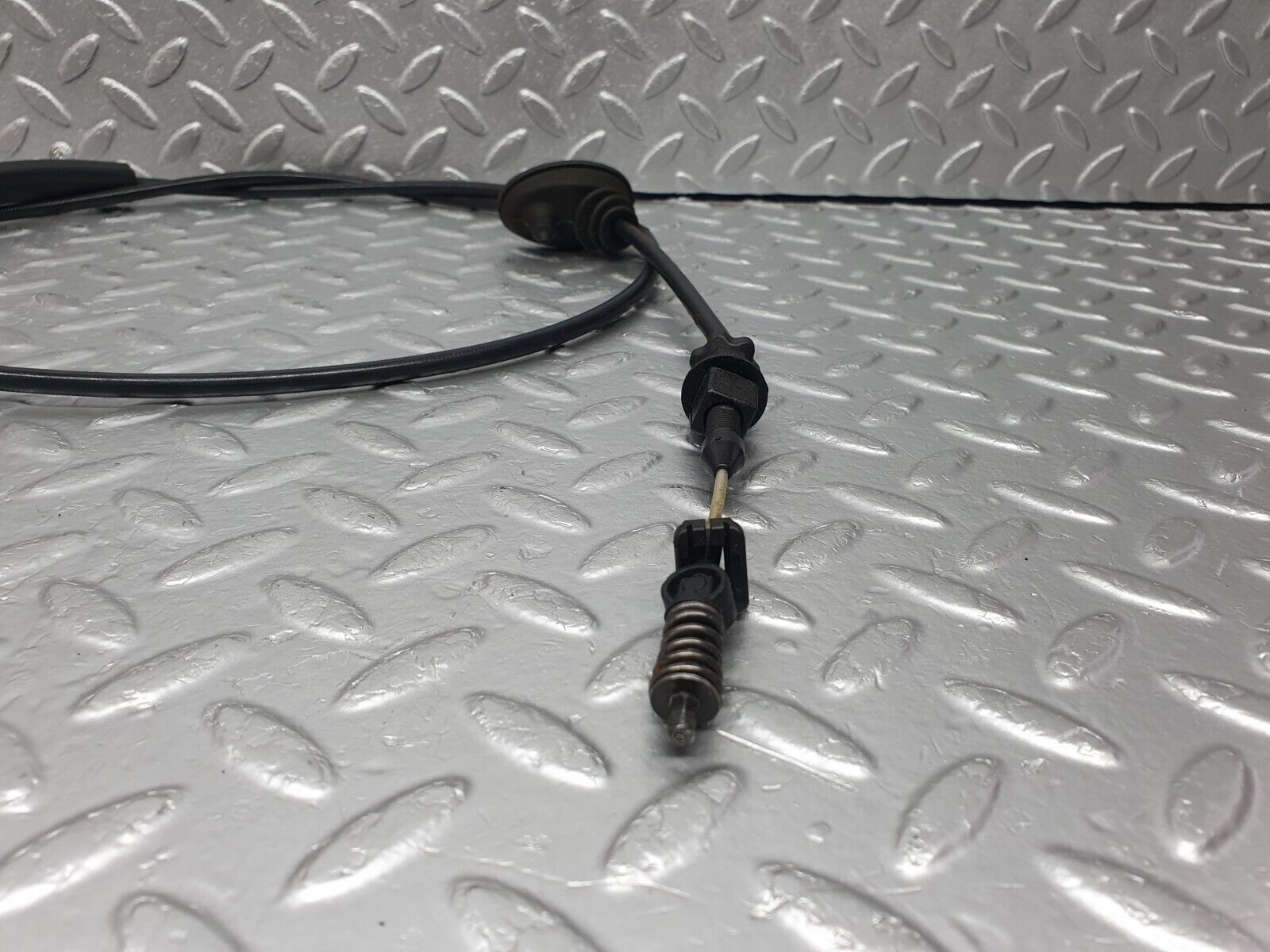 42368 Mercedes-Benz R129 320SL Coupe Accelerator Cable 1293002130 1243010197