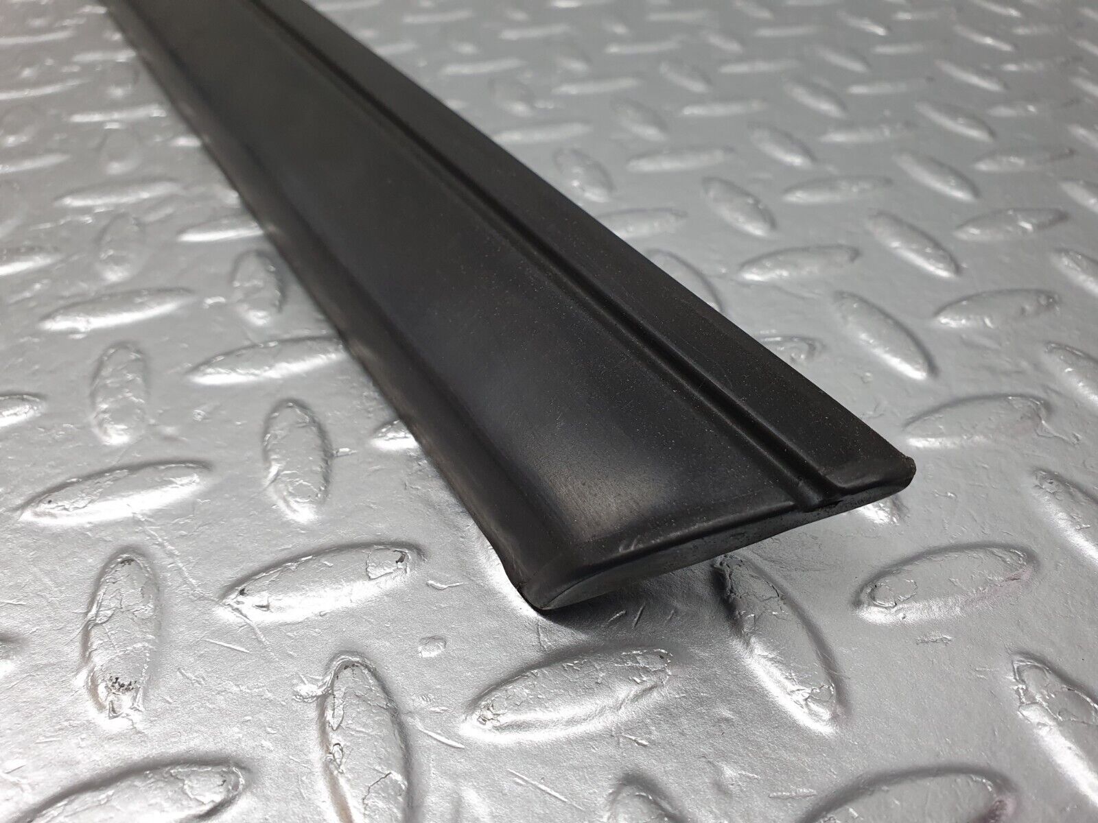 41686 Mercedes-Benz W124 200E Rear Left Door Lower Moulding Trim