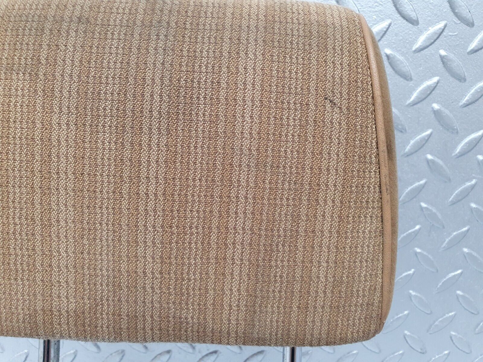 41725 Mercedes-Benz W124 200E Rear Headrest