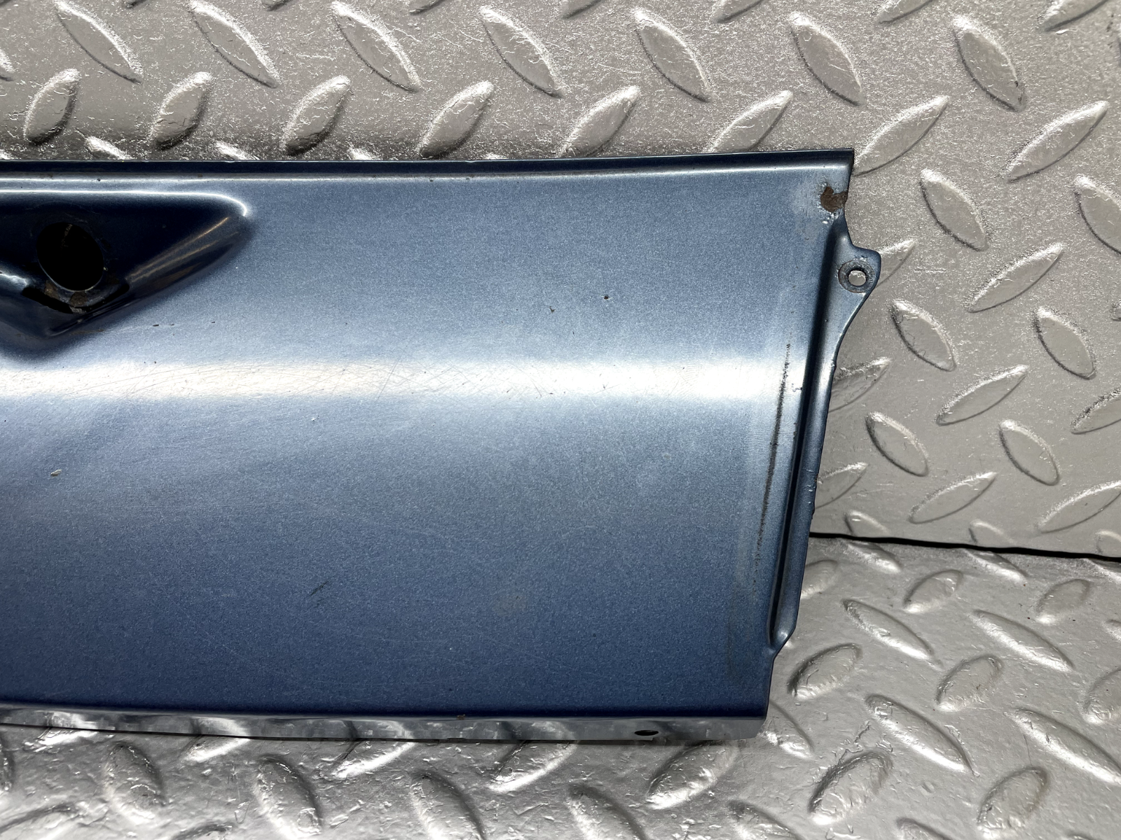 44253 Mercedes-Benz W123 280E Wiper Motor Assembly Cover Access Panel