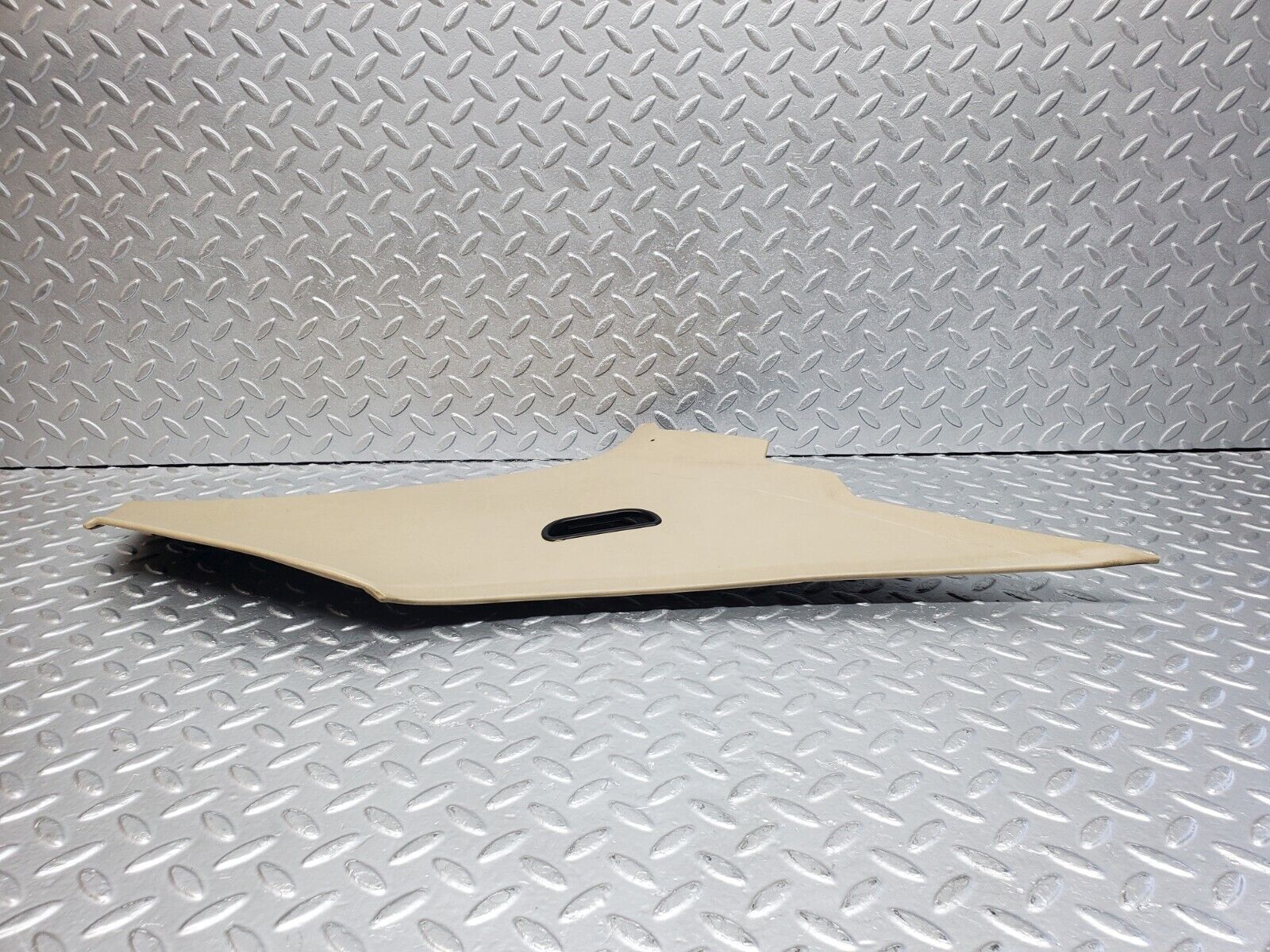 45771 Mercedes-Benz W126 420SE C Pillar Cover Left Side Beige 1266950344