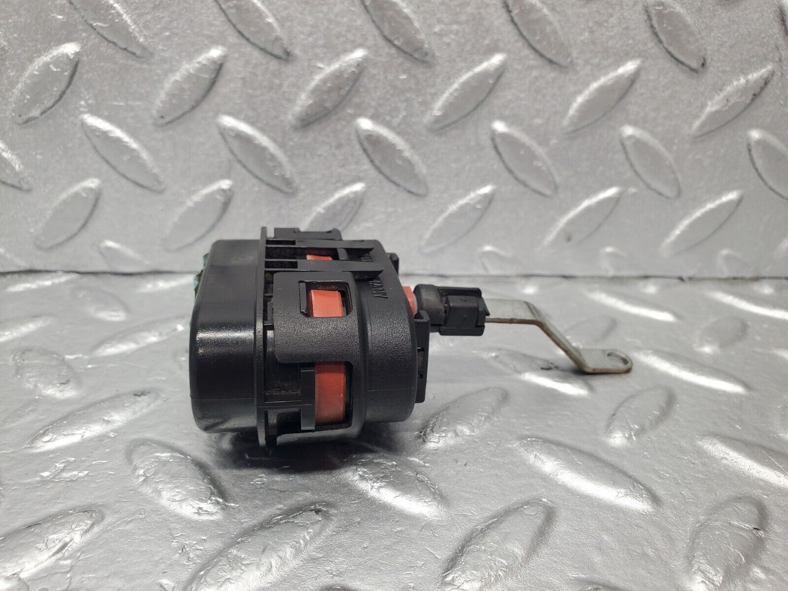 46999 Mercedes-Benz R129 320SL Coupe Heater Box Vacuum Actuator