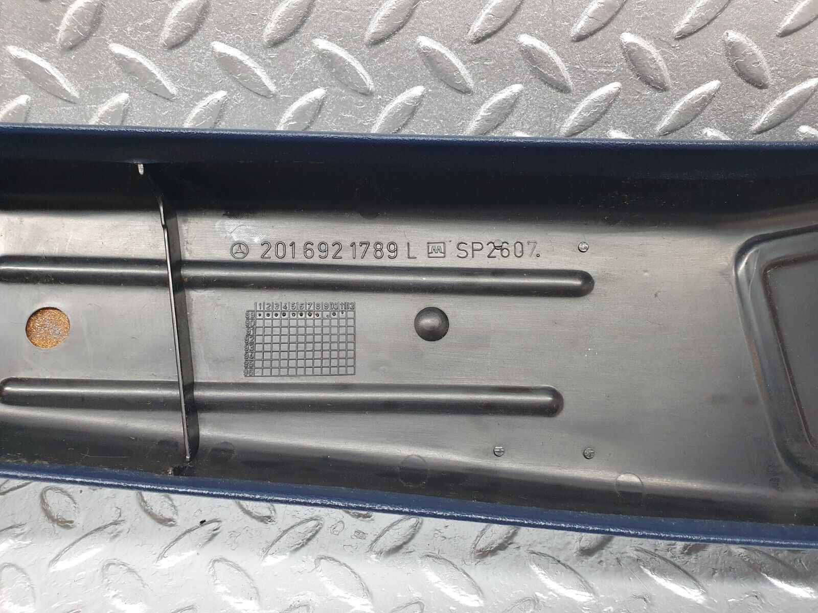 42654 Mercedes-Benz W201 190 2.0L B Pillar Cover Left Blue 2016921789 2016920044