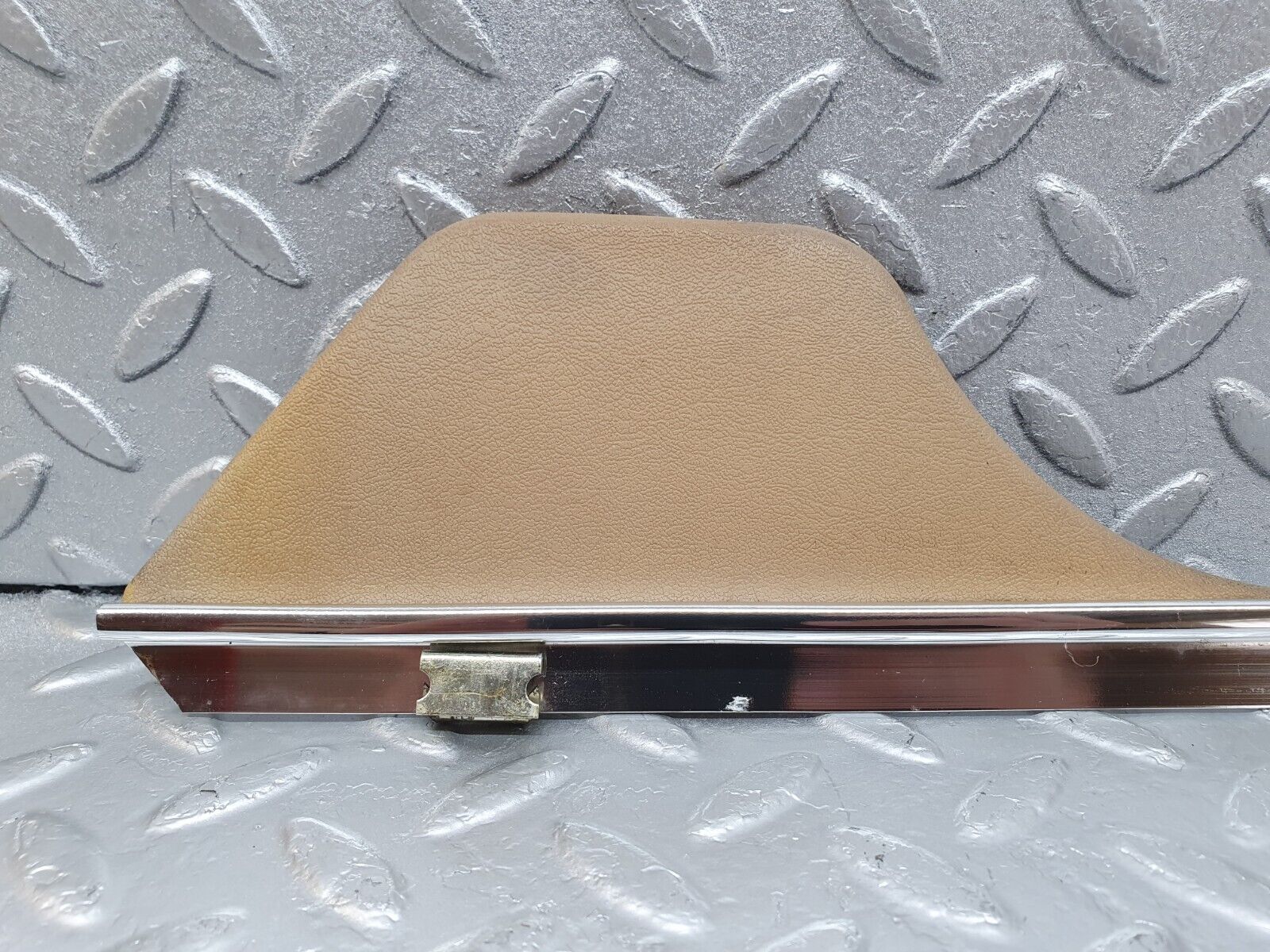 44156 Mercedes-Benz C123 230CE Coupe Seat Belt Presenter Cover Trim Left 1236921922