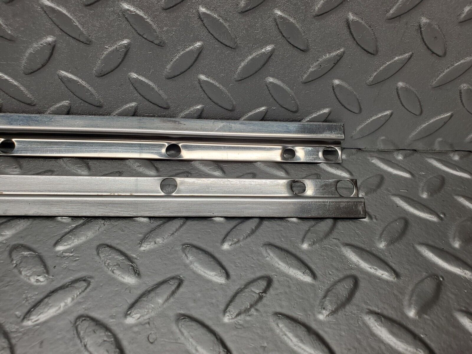 46677 Mercedes-Benz C123 280CE Coupe Sunroof Chrome Trim