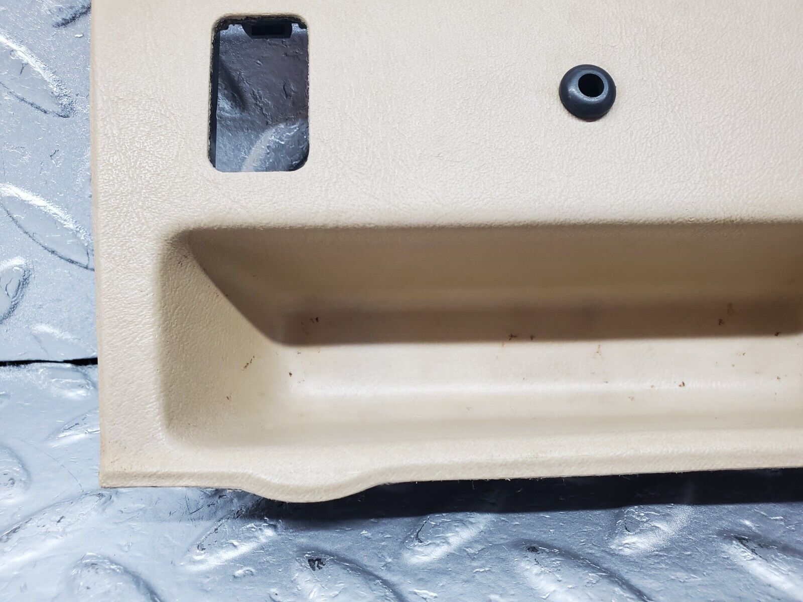 45589 Mercedes-Benz W126 420SE Centre Console Tray 1266801452 1266830700