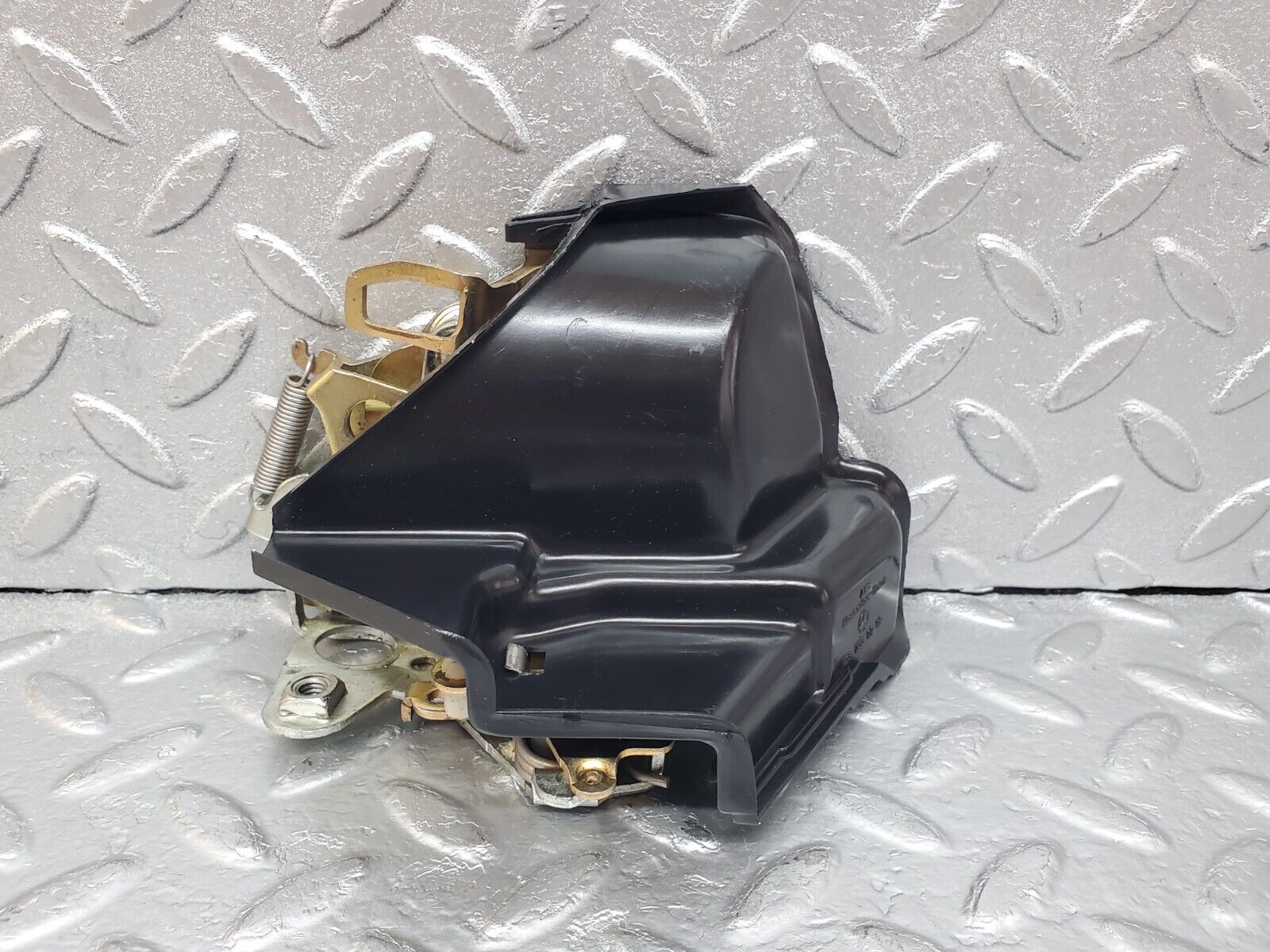 44439 Mercedes-Benz W123 280E Rear Right Door Lock Mechanism 1237330208