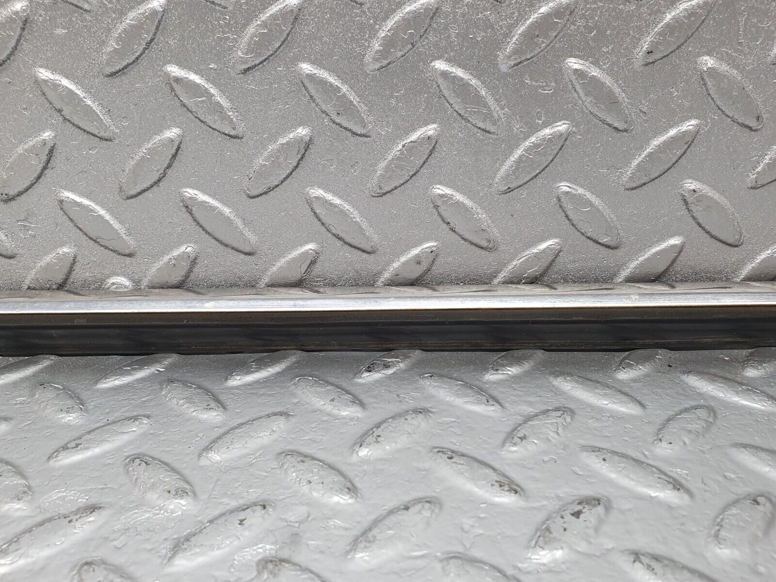 43458 Mercedes-Benz W108 280SE Rear Left Door Centre Moulding Trim