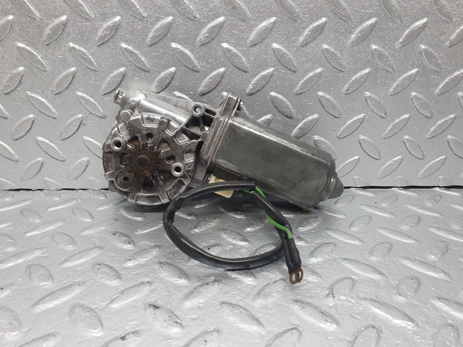 43652 Mercedes-Benz C126 380SEC Coupe Rear Right Power Window Regulator Motor Bosch