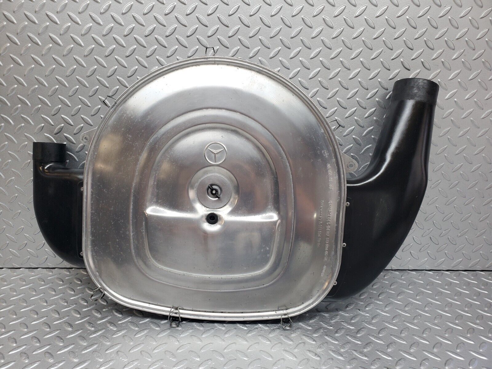 45872 Mercedes-Benz W126 420SE Aluminium Air Filter Box Housing 0130946802
