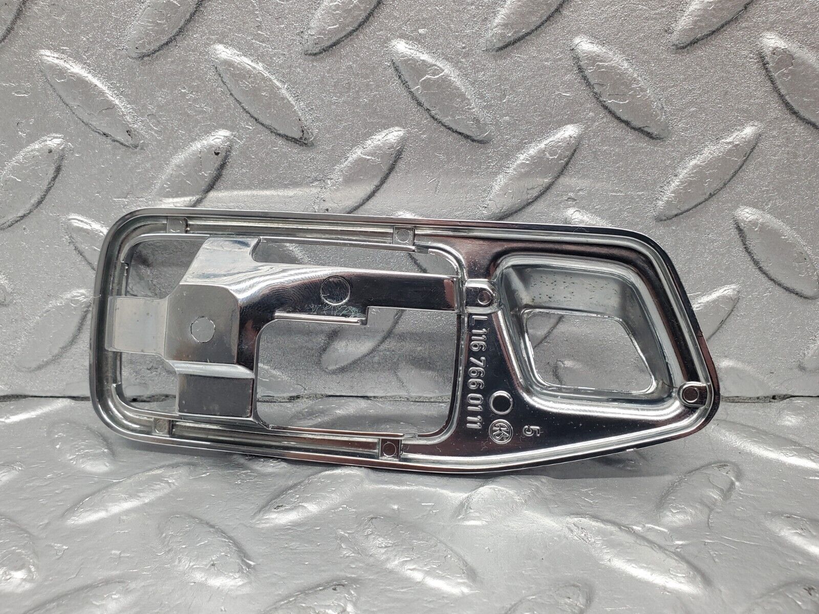 46463 Mercedes-Benz C123 280CE Coupe Chrome Frame For Door Opener Left 1167660111