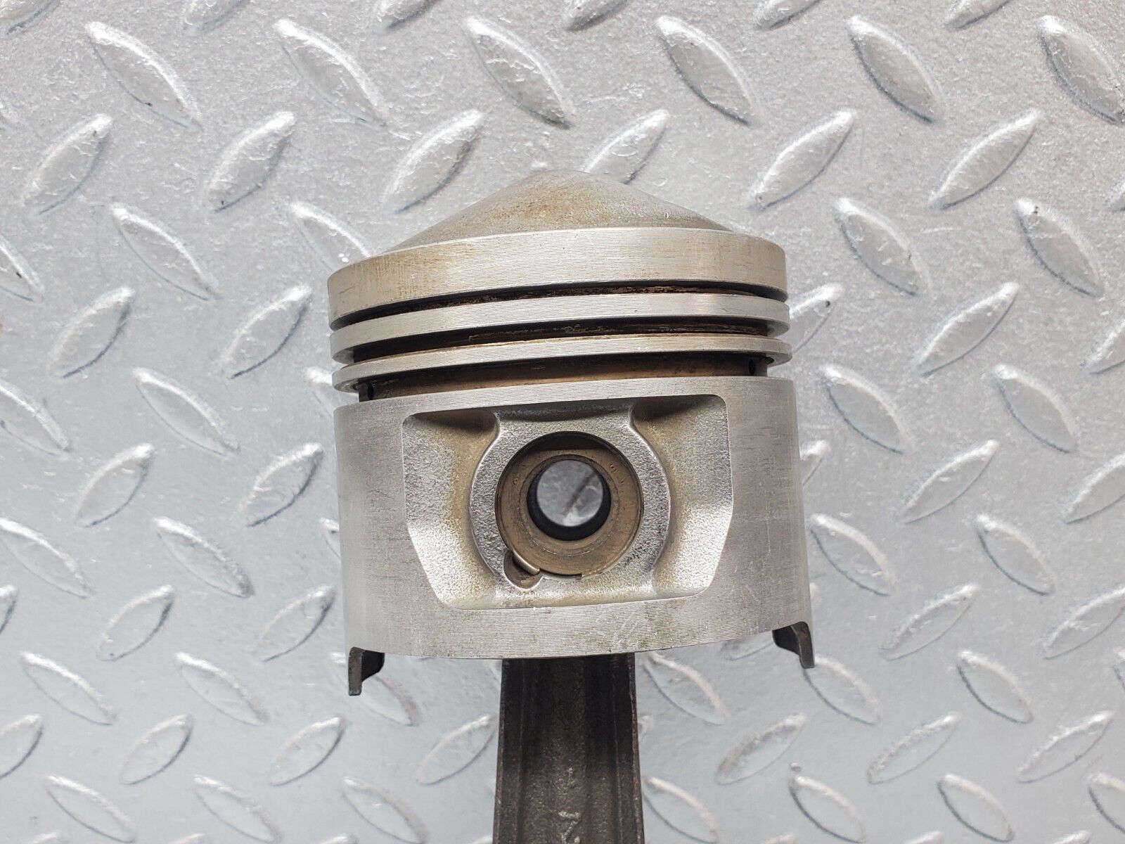 44301 Mercedes-Benz W123 280E Piston With Connecting Rod 85.985Mm 11005