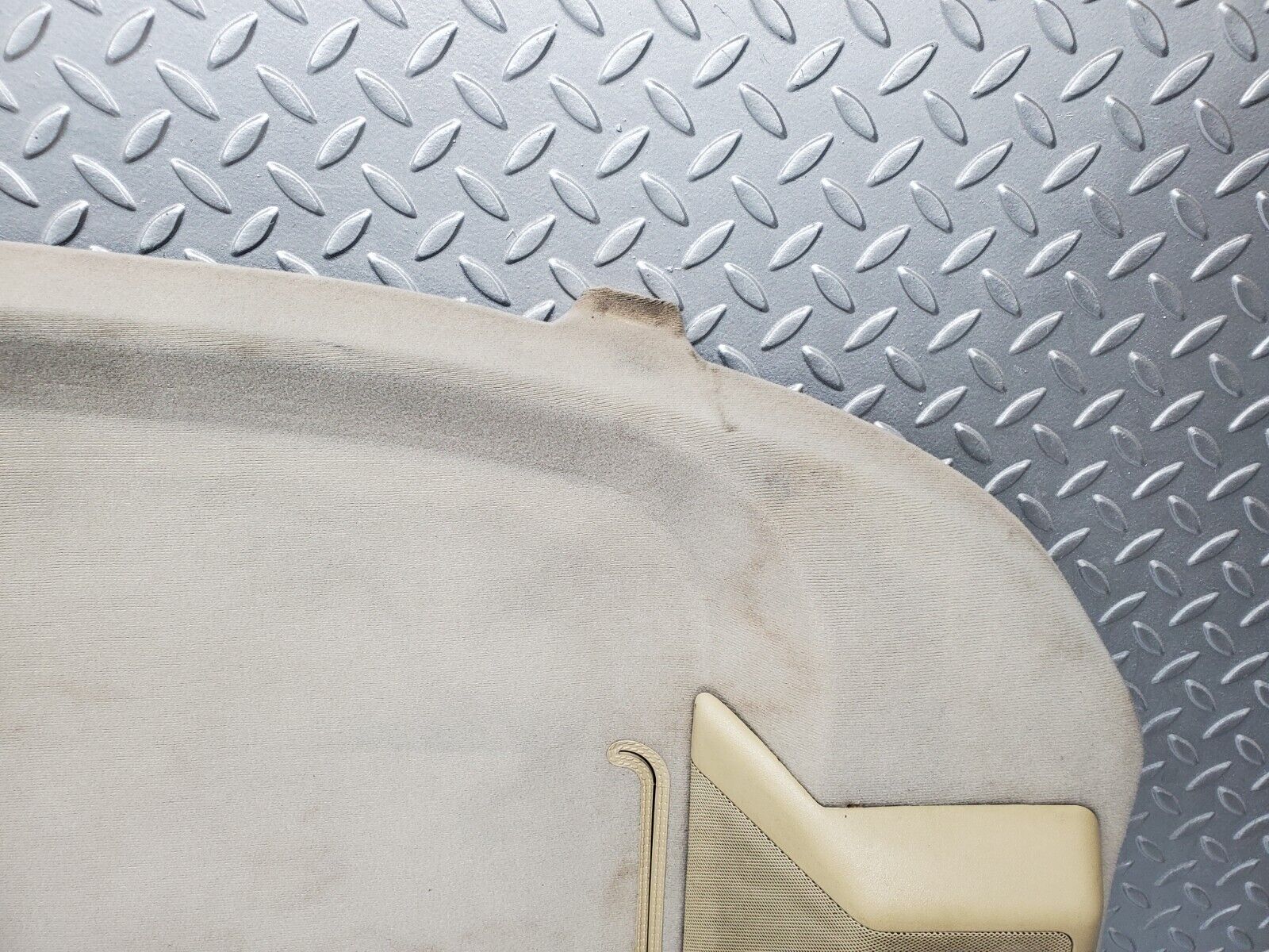 45772 Mercedes-Benz W126 420SE Rear Parcel Shelf Beige