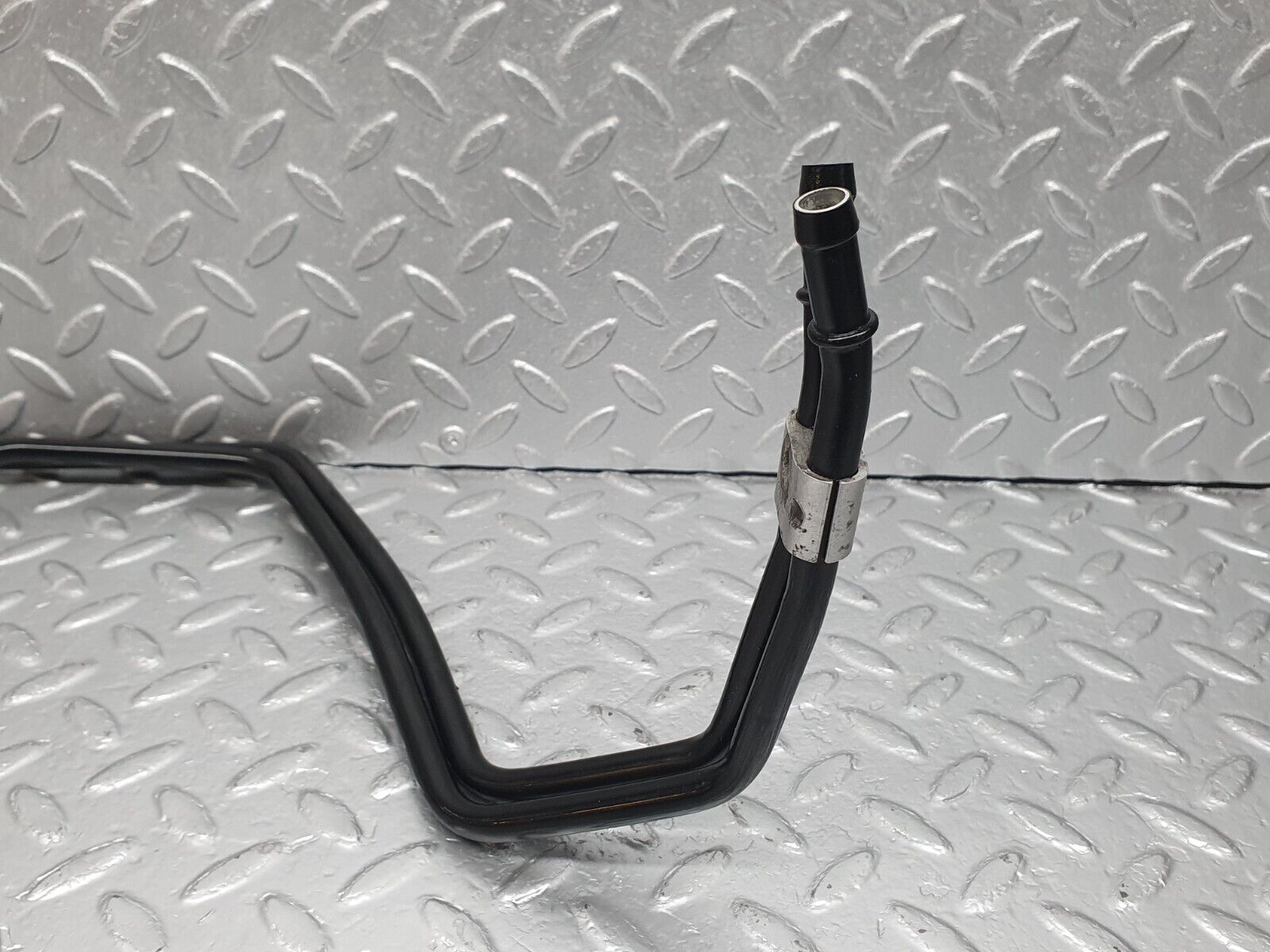 41987 Mercedes-Benz W202 C200 Oil Cooling Pipe