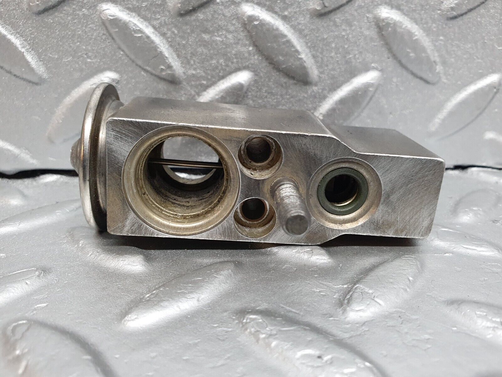 41918 Mercedes-Benz W202 C200 Air Conditioning Expansion Valve 2028300184