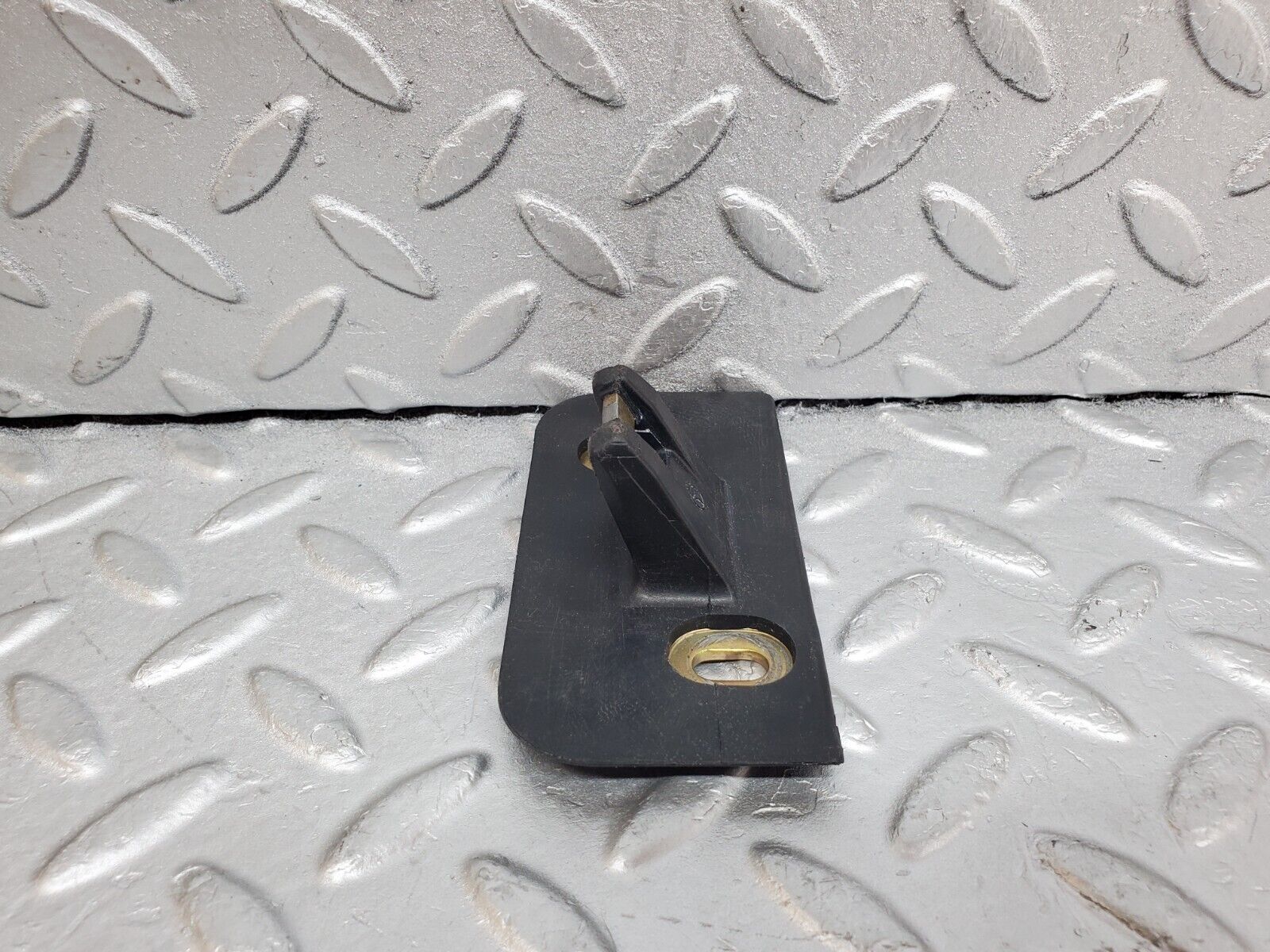 44759 Mercedes-Benz W124 220E Trunk Lock Latch