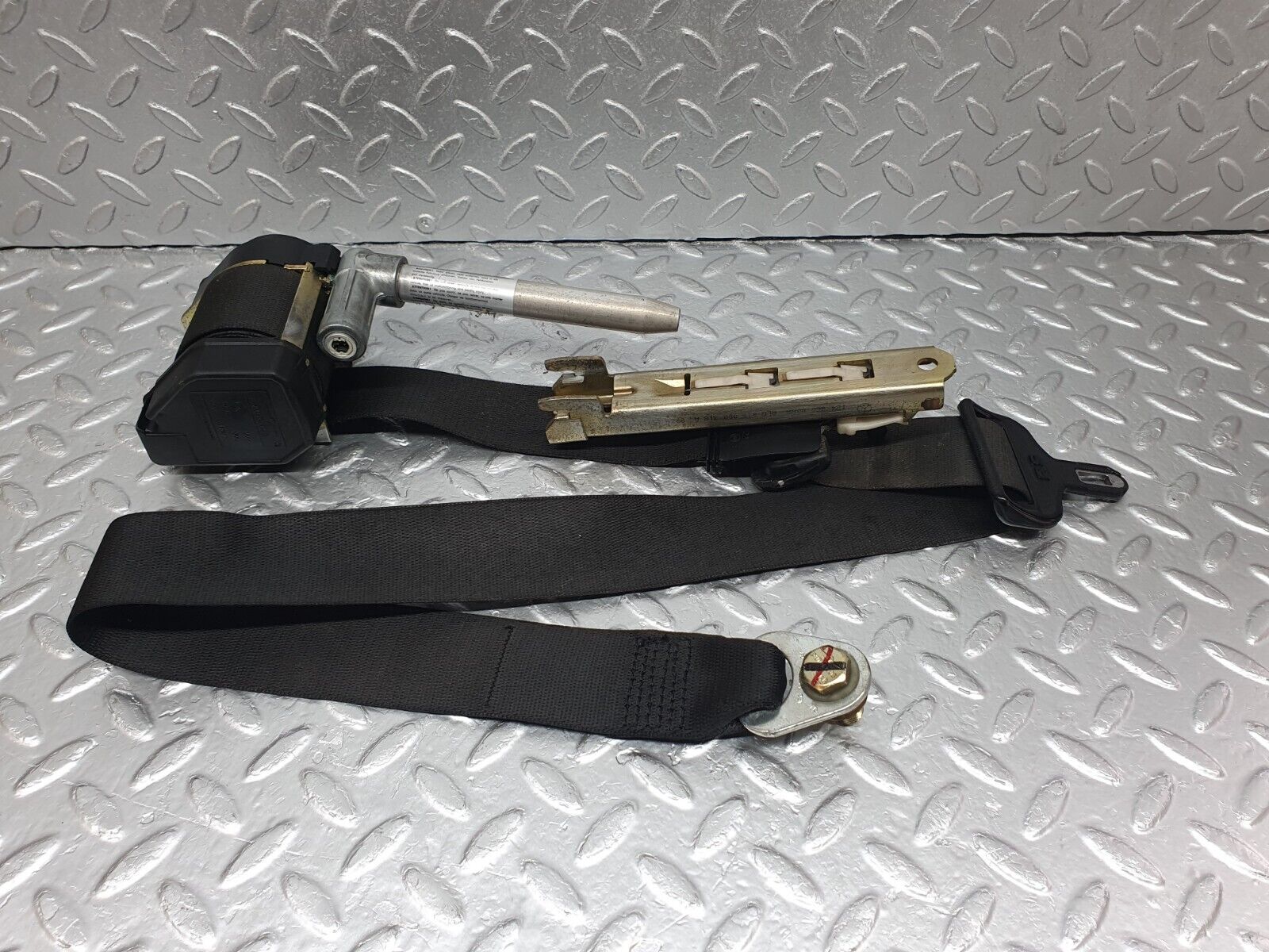 42803 Mercedes-Benz W201 190 2.0L Front Right Seat Belt With Buckle 2018606885 1248600269