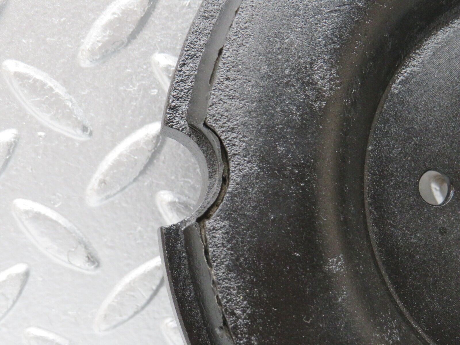 32984 Mercedes-Benz C107 R107 350 V8 Crankshaft Vibration Damper 1160300203