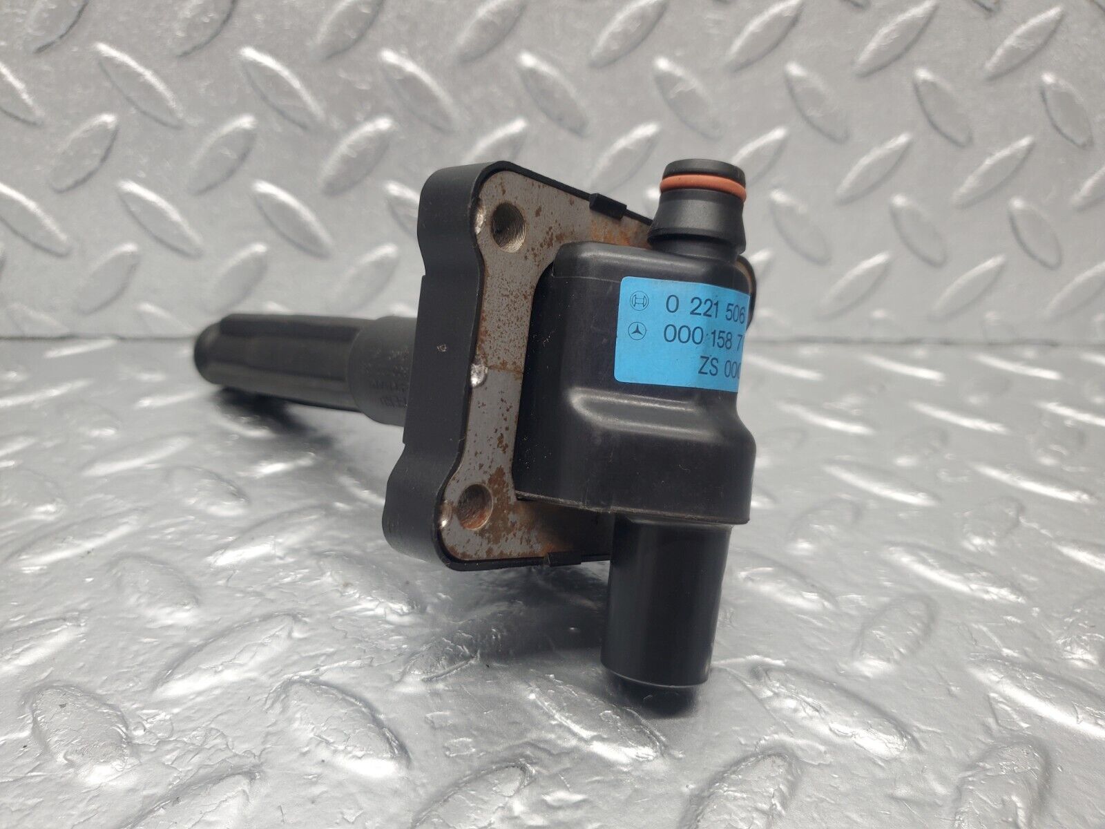 46199 Mercedes-Benz W124 280E Ignition Bosch 0001587003 0221506444 0001593642