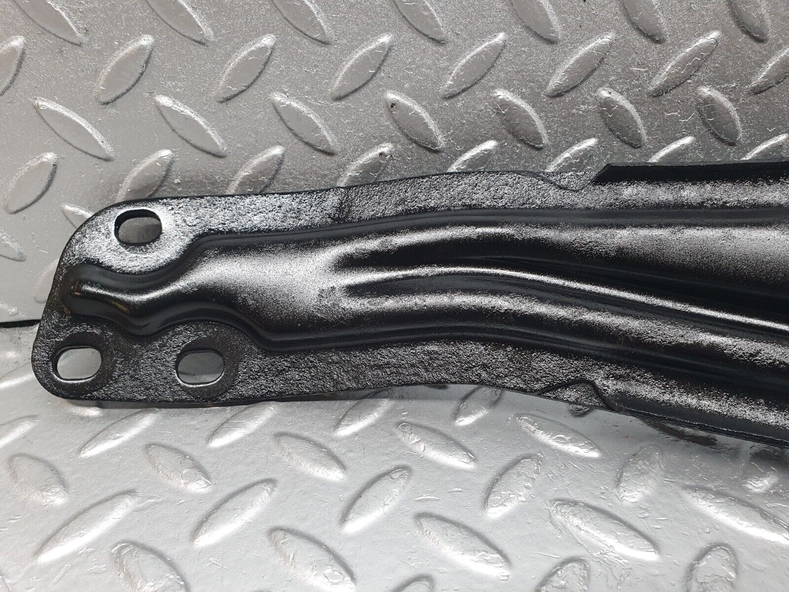 43511 Mercedes-Benz C126 380SEC Coupe Gearbox Mount Bracket