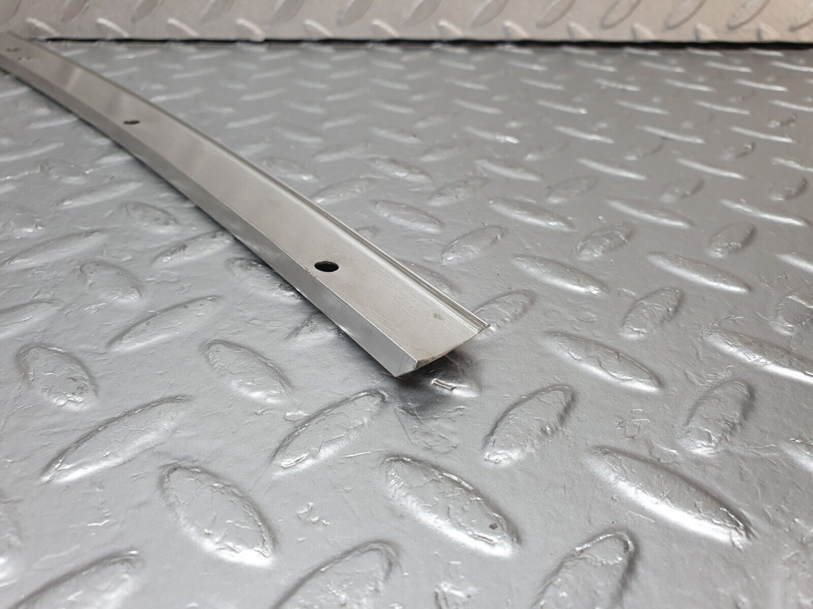 43039 Mercedes-Benz R107 Hardtop B Pillar Chrome Trim Left Side