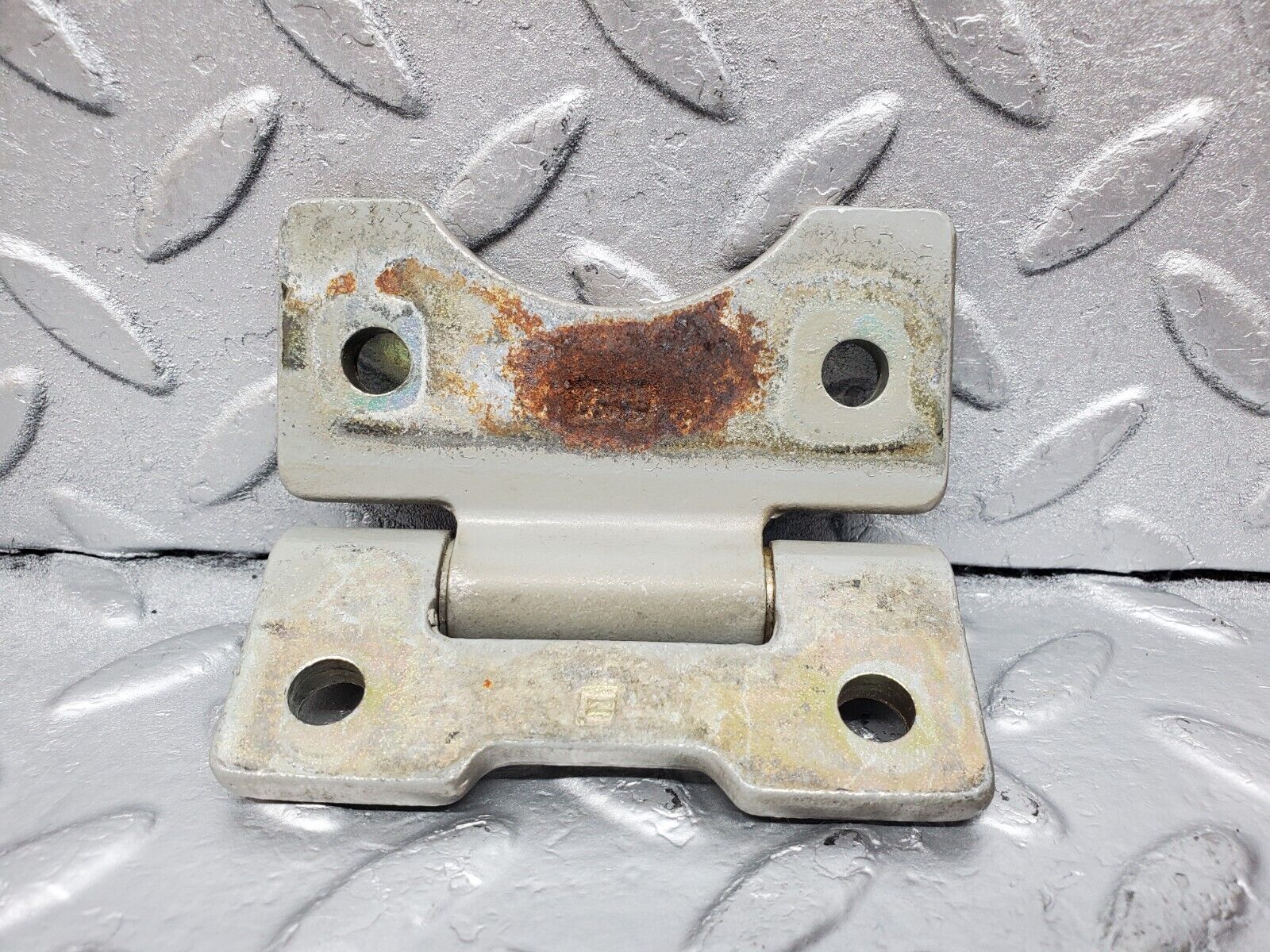 45552 Mercedes-Benz W126 420SE Door Hinge Pair Left Side 1237200037