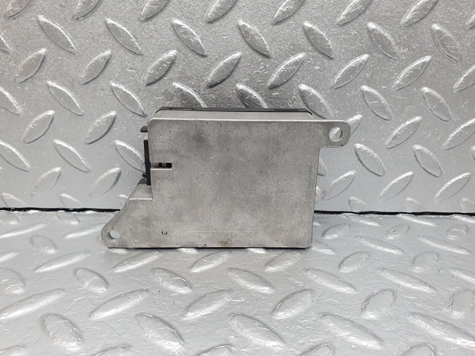 41645 Mercedes-Benz W124 200E Airbag Crash Sensor 0038200810