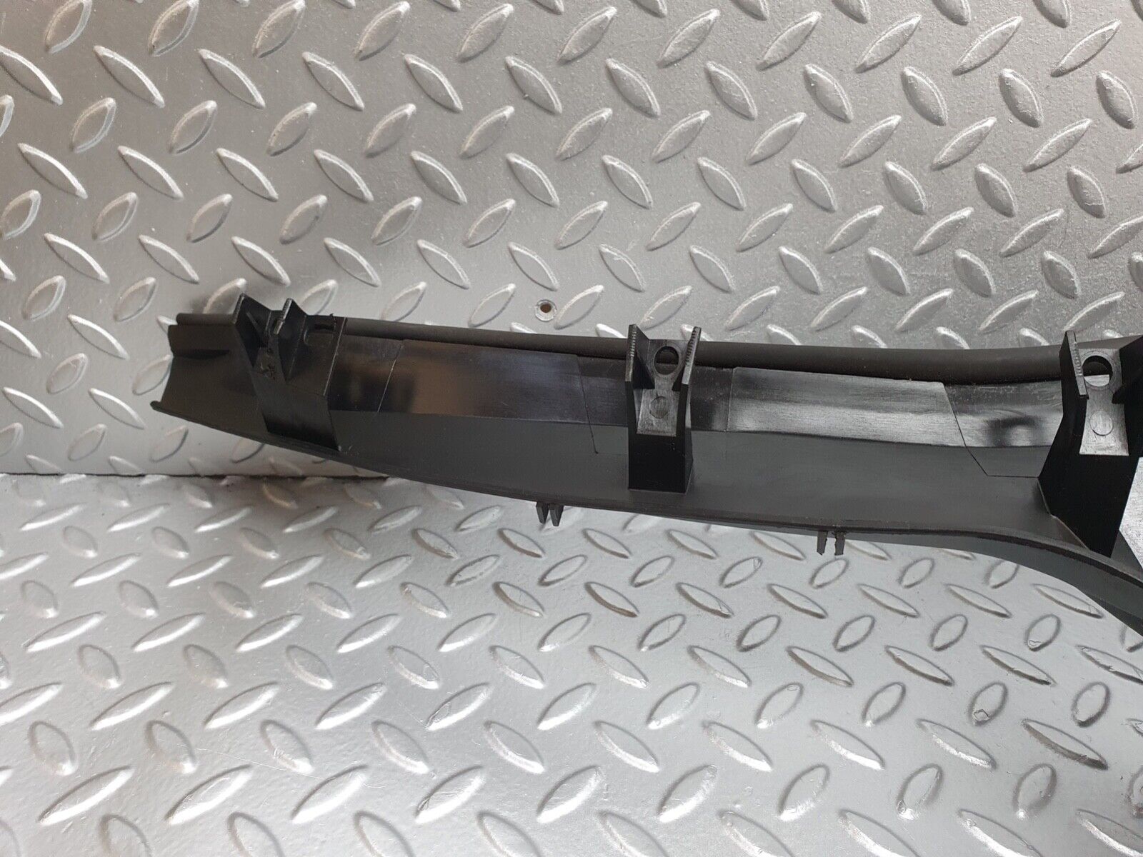 42001 Mercedes-Benz W202 C200 Air Duct 2028300144