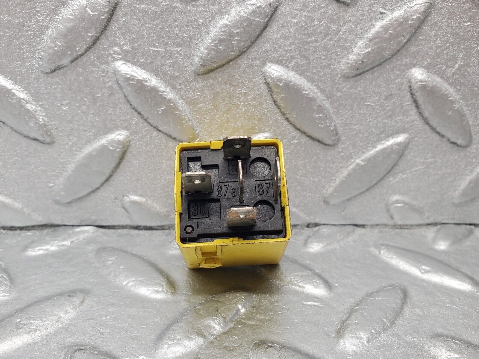 46916 Mercedes-Benz R129 320SL Coupe Multi Purpose Relay 0025421419