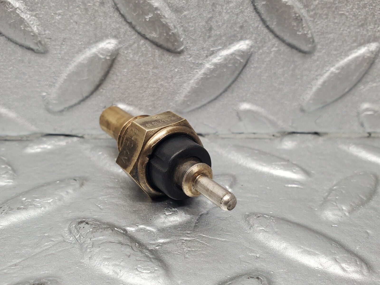 46046 Mercedes-Benz W126 420SE Coolant Temperature Sensor VDO 0055421017