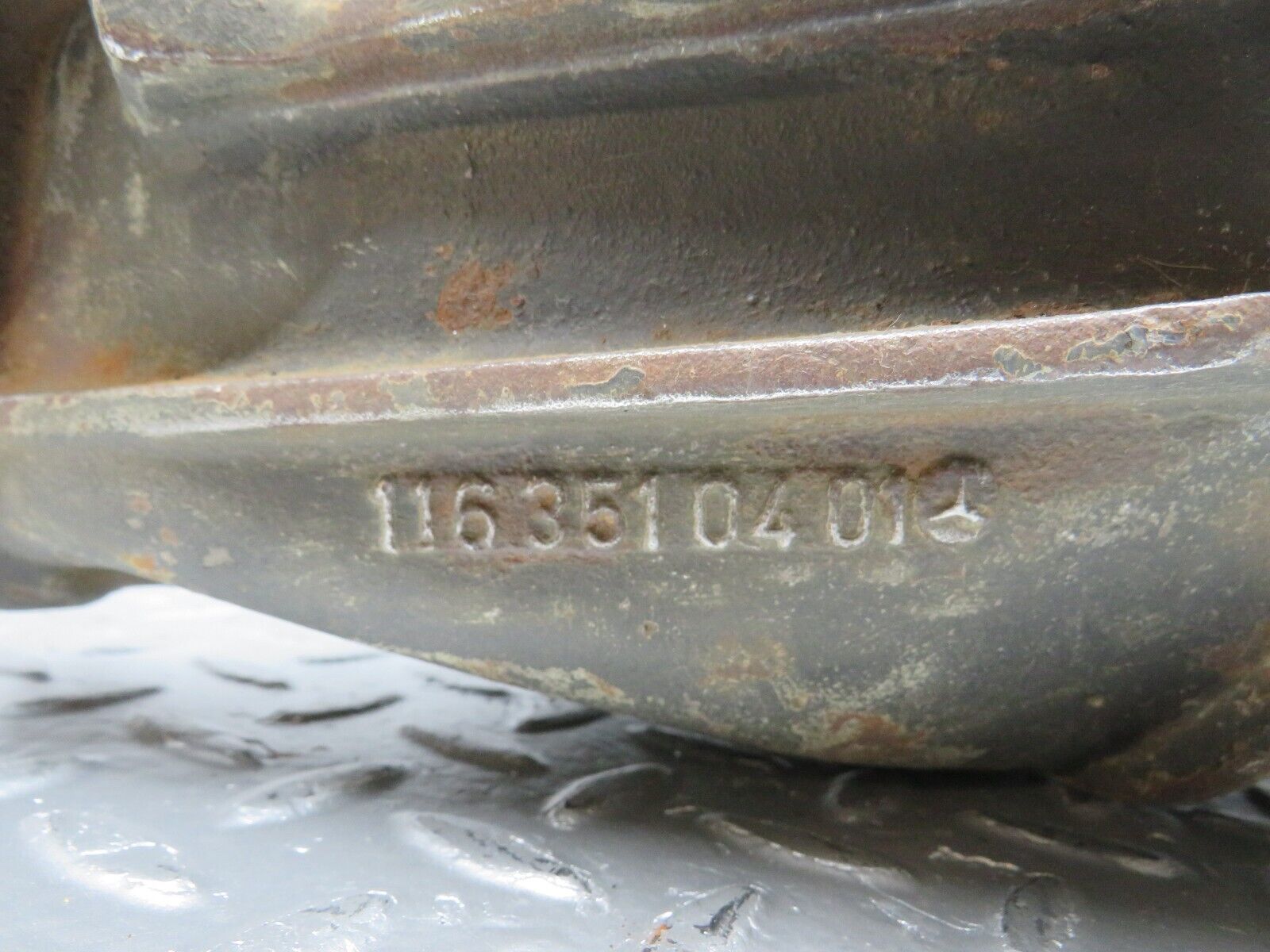 33021 Mercedes-Benz C107 R107 350 V8 Rear Differential Ratio 3.46 1163510401